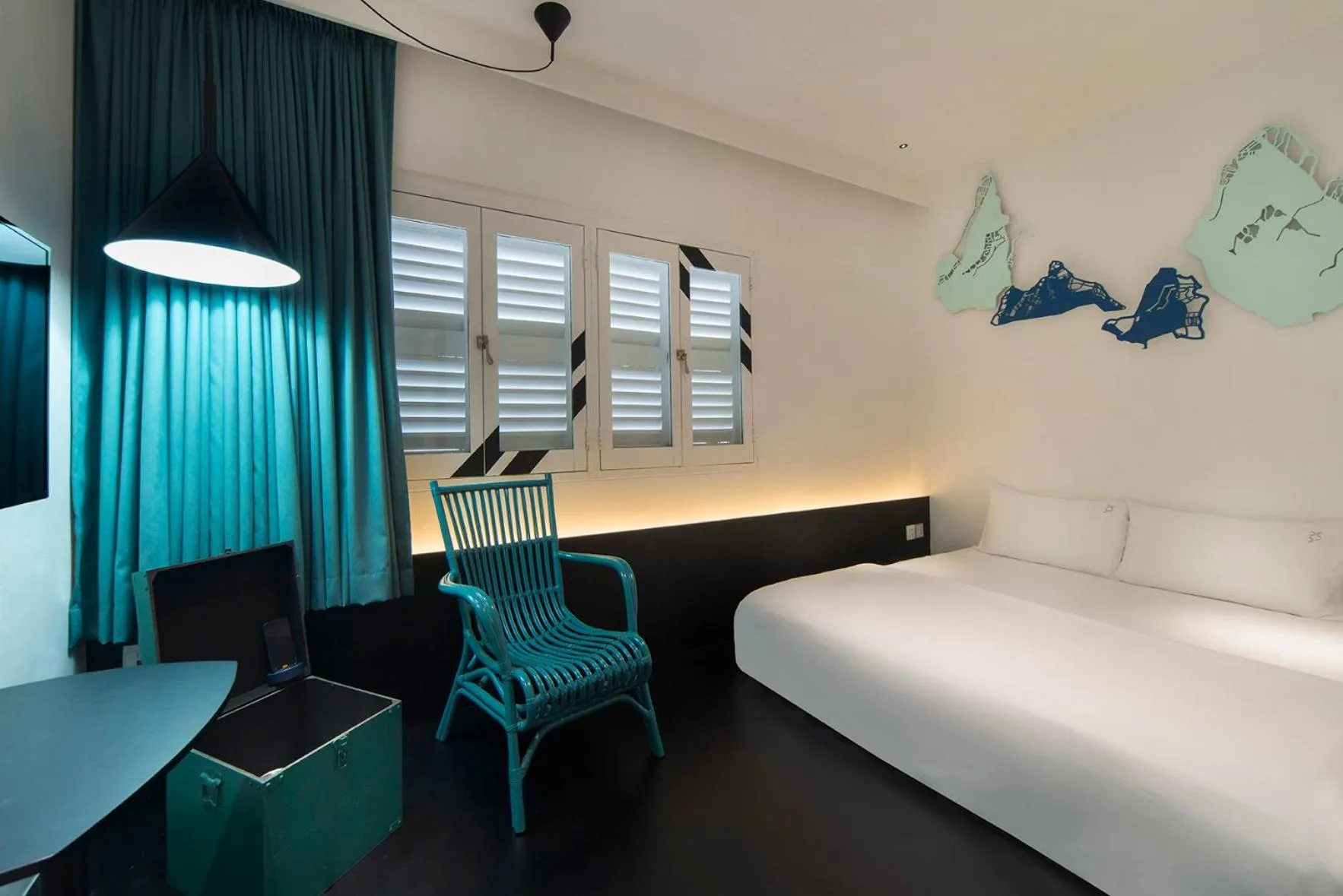 Seating Area in Hi Hotel