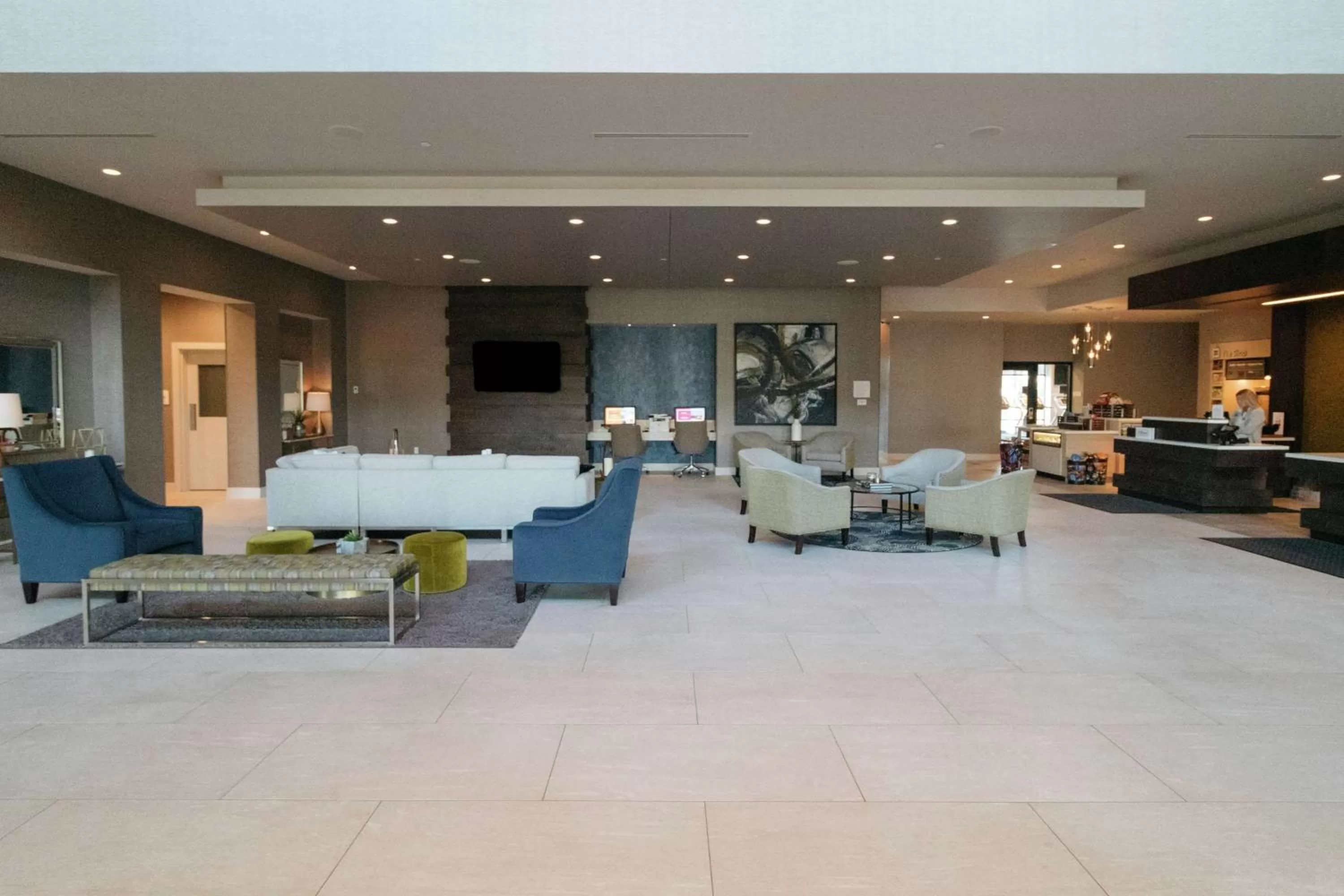 Lobby or reception in Hilton Garden Inn Madison Sun Prairie