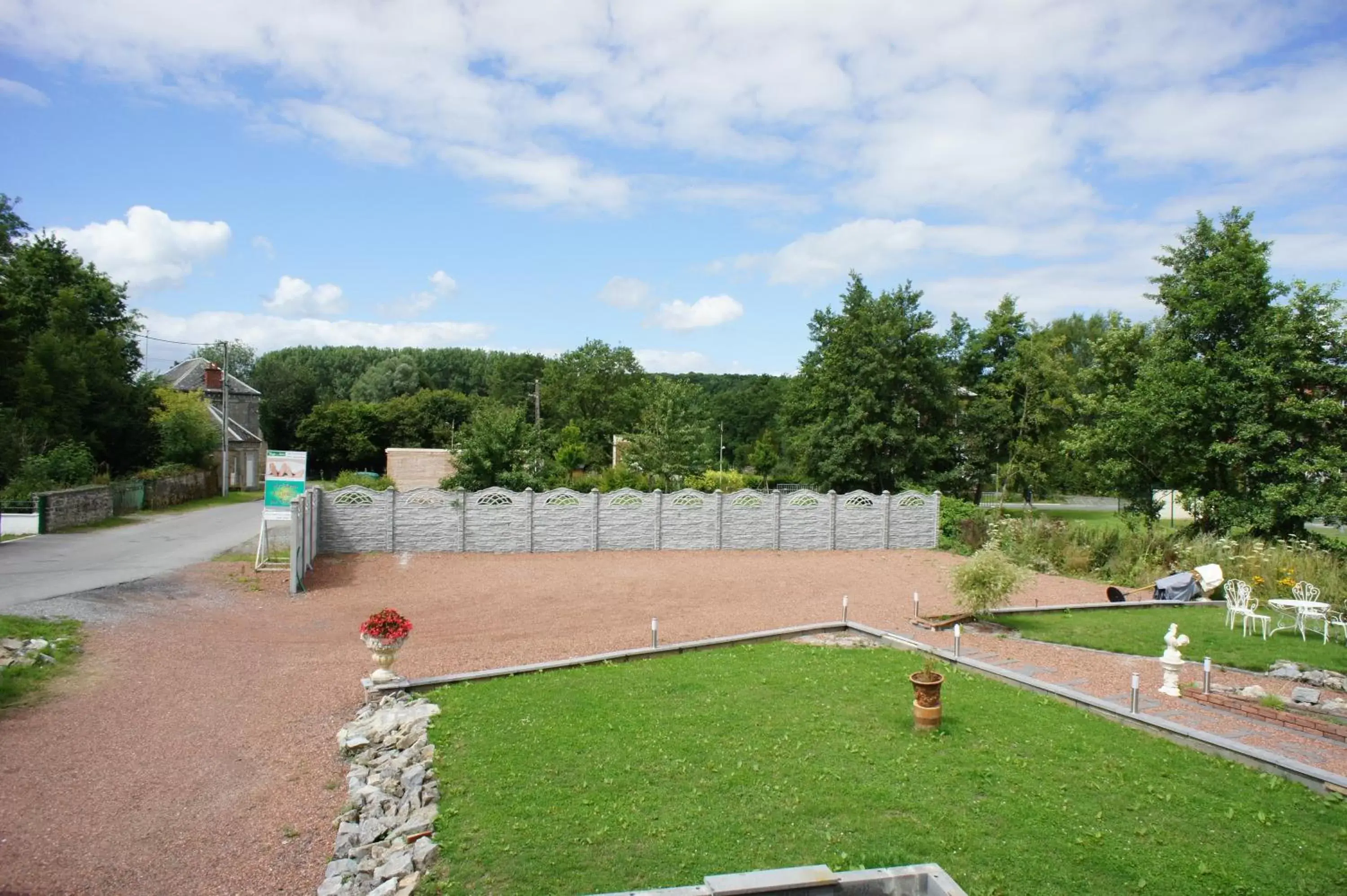 Garden view in Aux Logis de la Solre