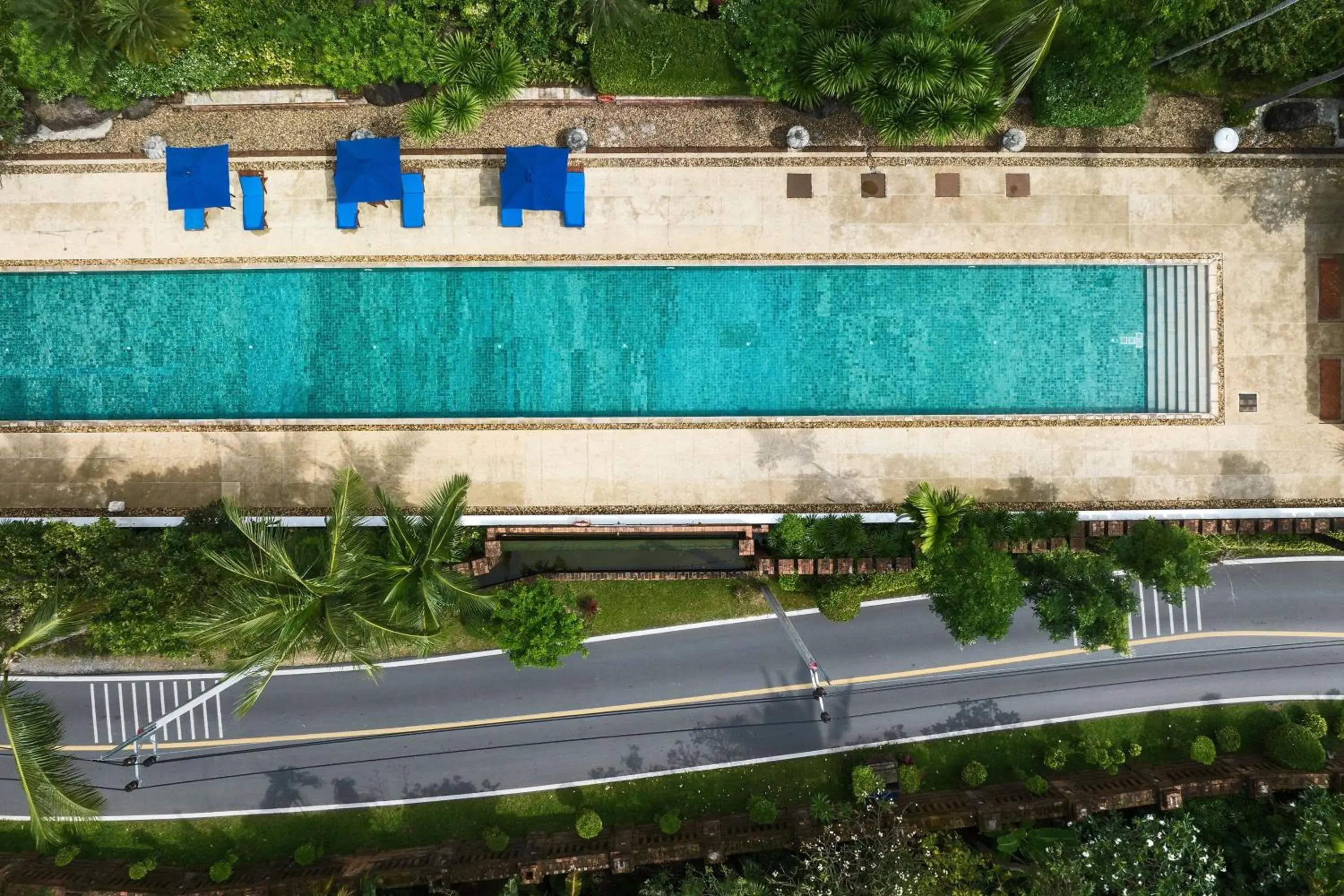 Swimming pool in Renaissance Koh Samui Resort & Spa