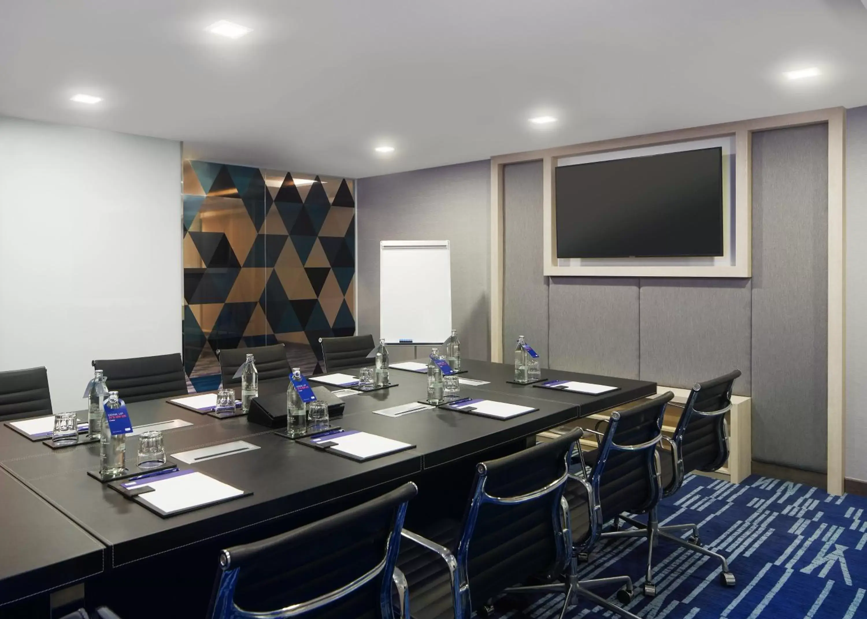 Meeting/conference room in Holiday Inn Express Pattaya Central, an IHG Hotel