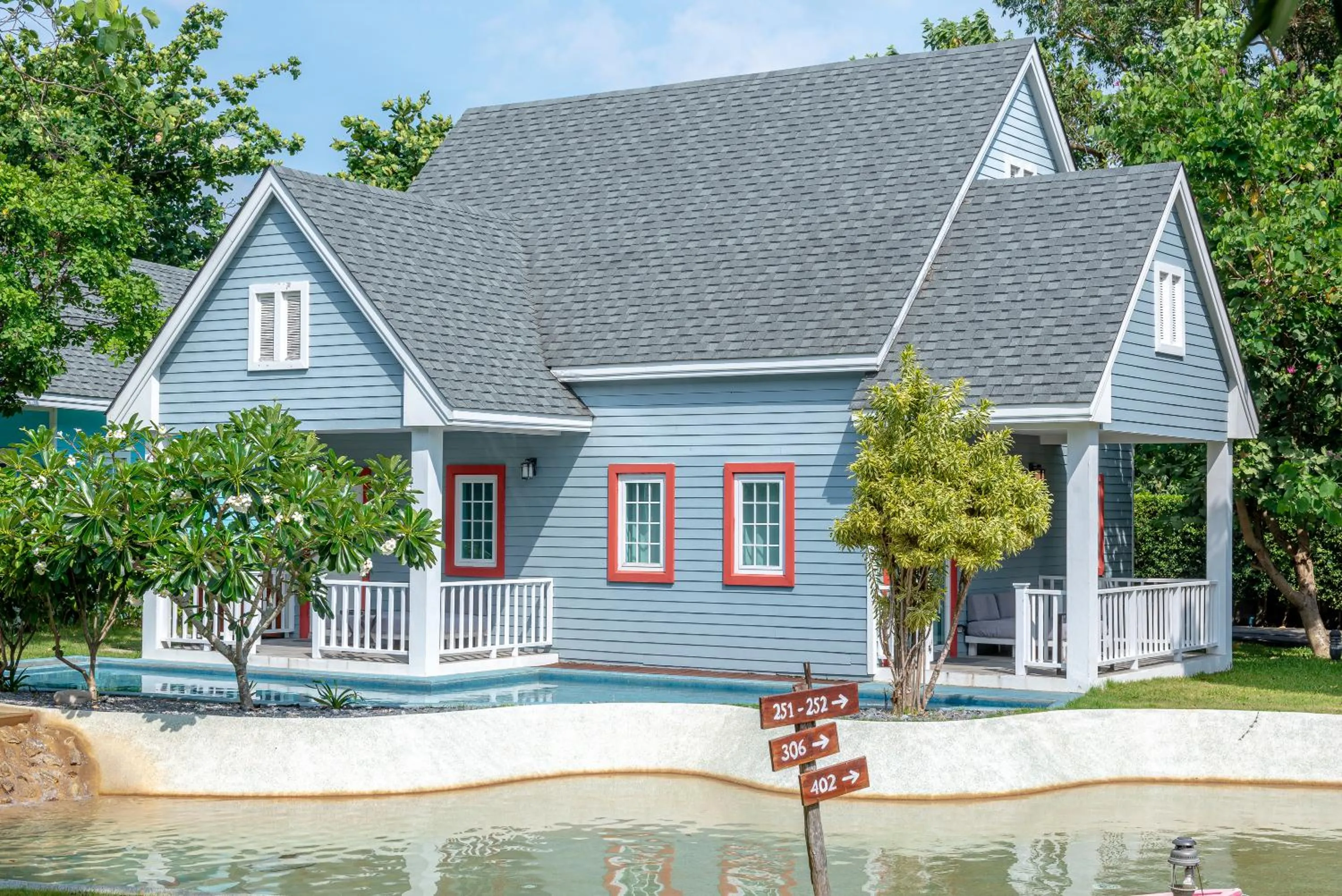 Property building in Peggy's Cove Resort