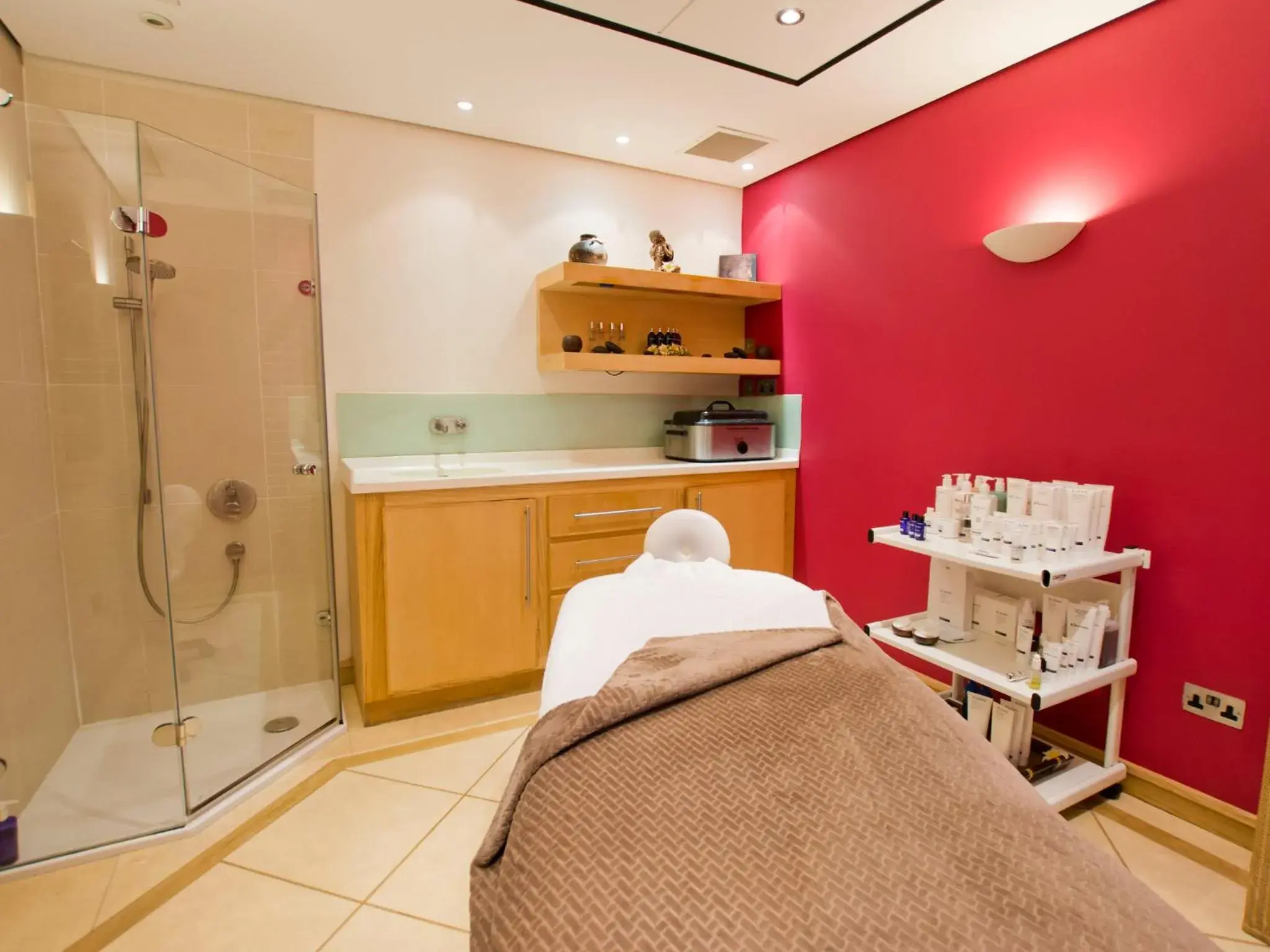 Spa and wellness centre/facilities in TLH Toorak Hotel (TLH Leisure Resort)