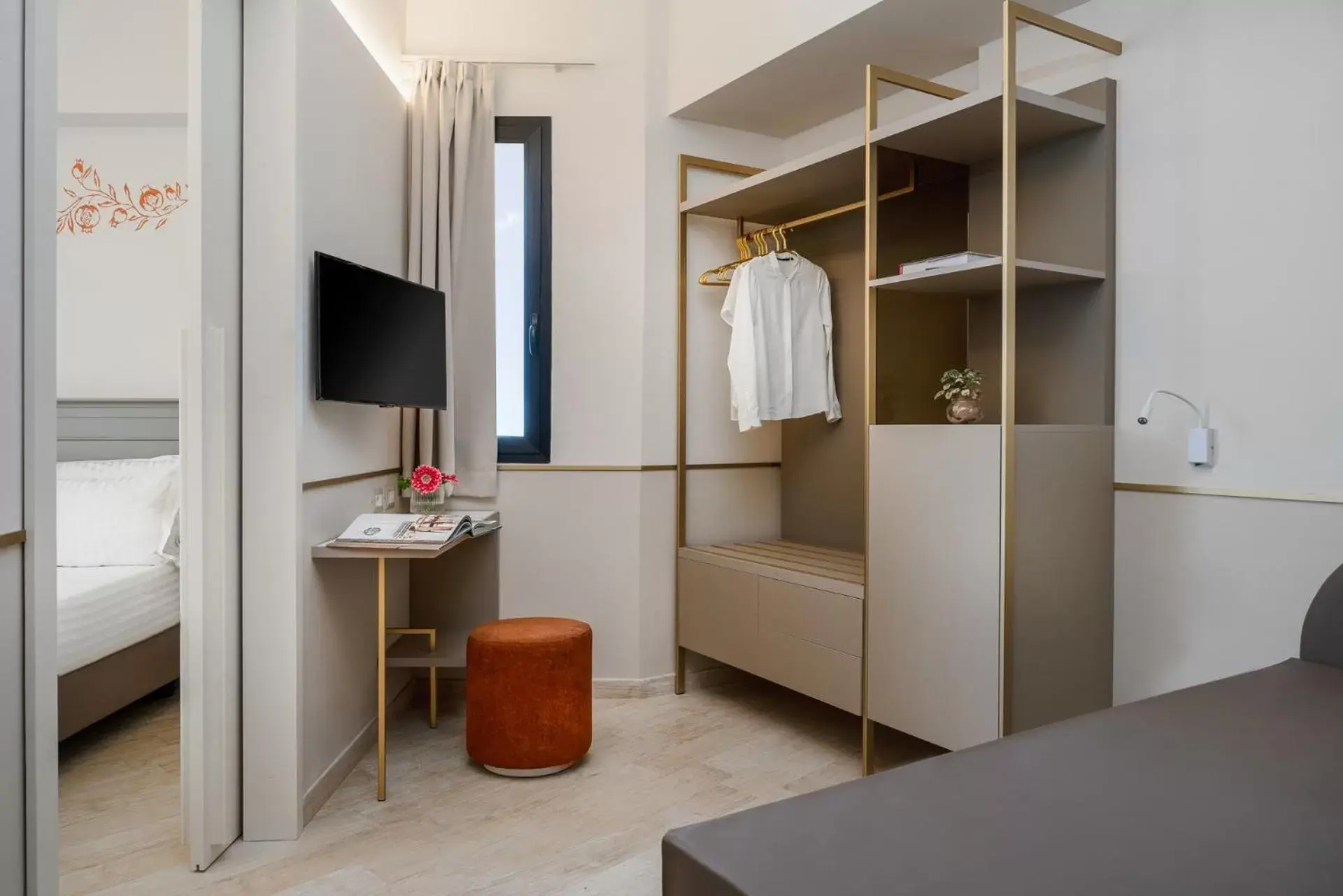 Bedroom, TV/Entertainment Center in Hotel Imperiale Rimini & SPA