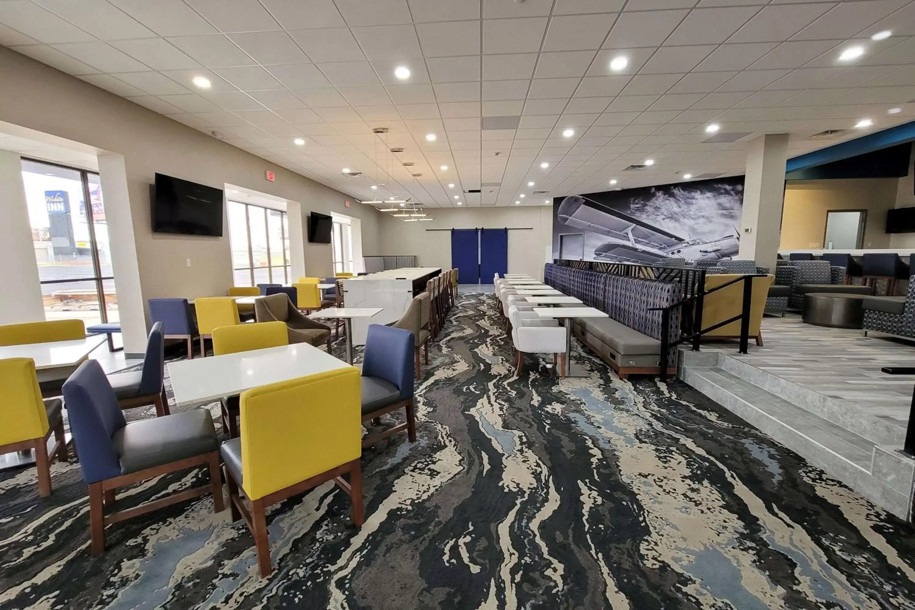 Restaurant/places to eat in Hawthorn Suites by Wyndham Wichita Airport