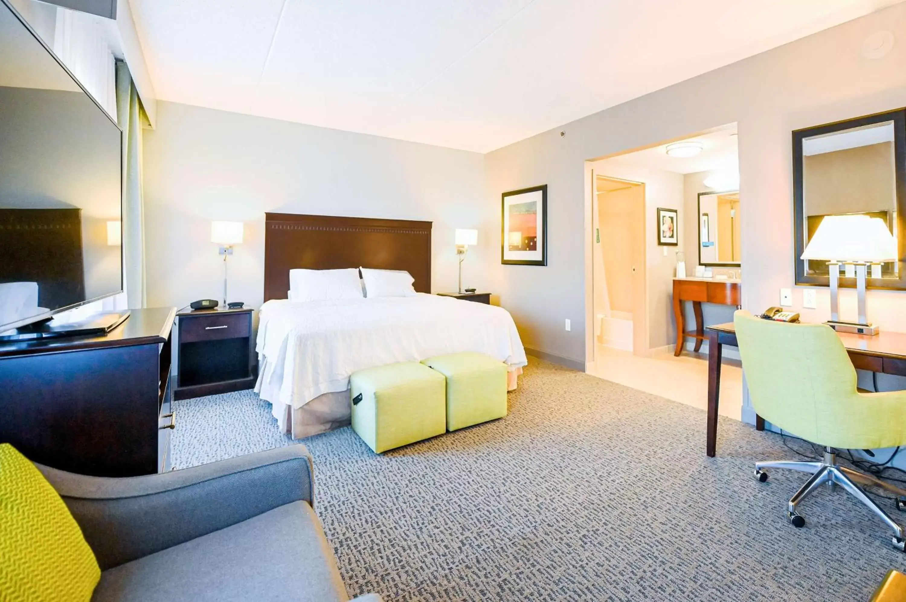 Bedroom in Hampton Inn & Suites Smithfield