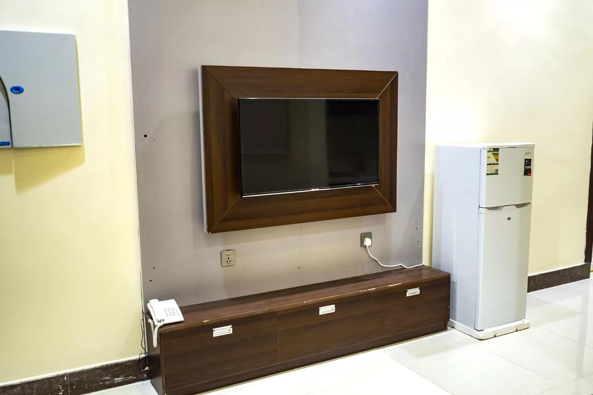 King Suite in Quiet Room 7 By Quiet Rooms