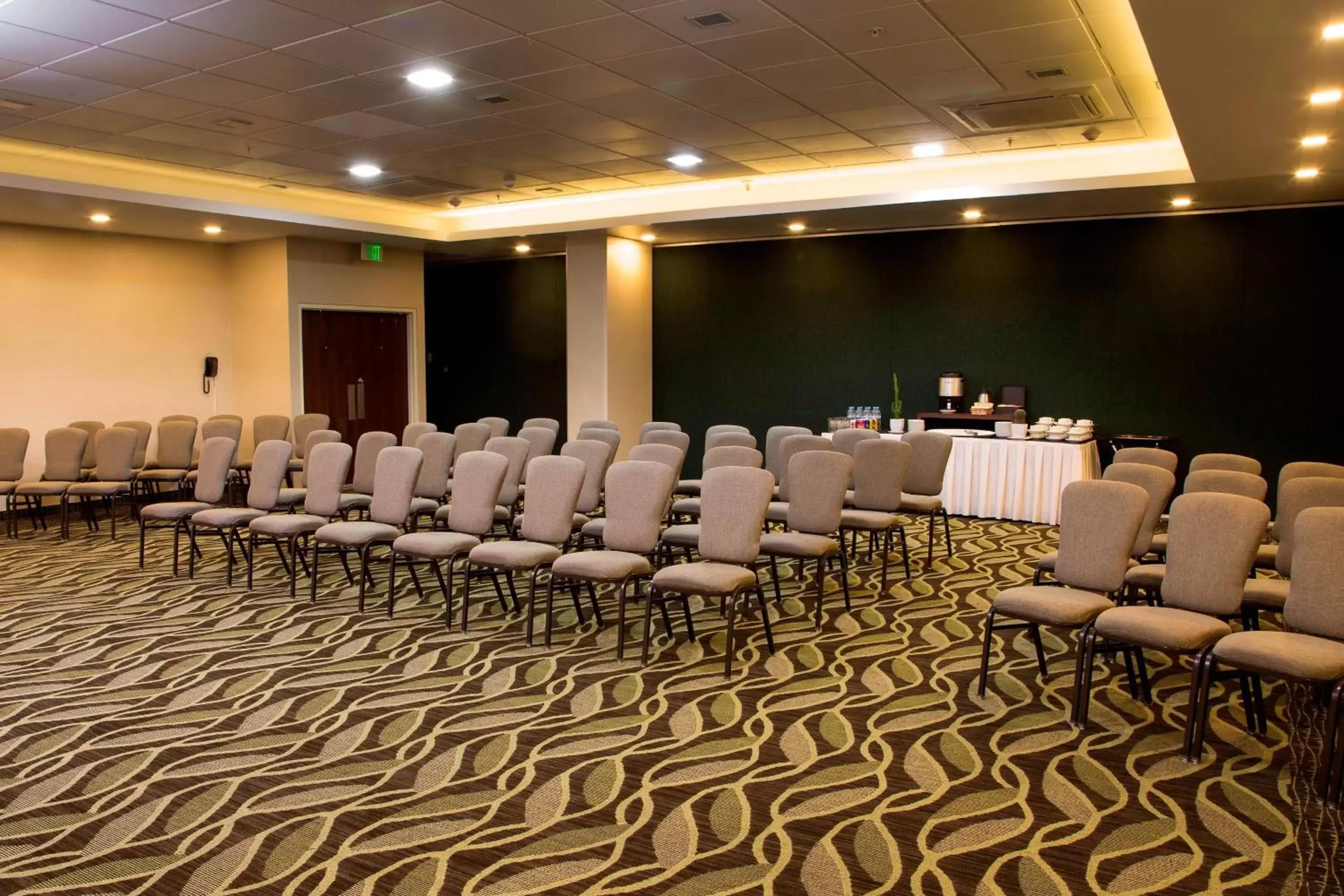 Meeting/conference room in Four Points by Sheraton Queretaro Norte