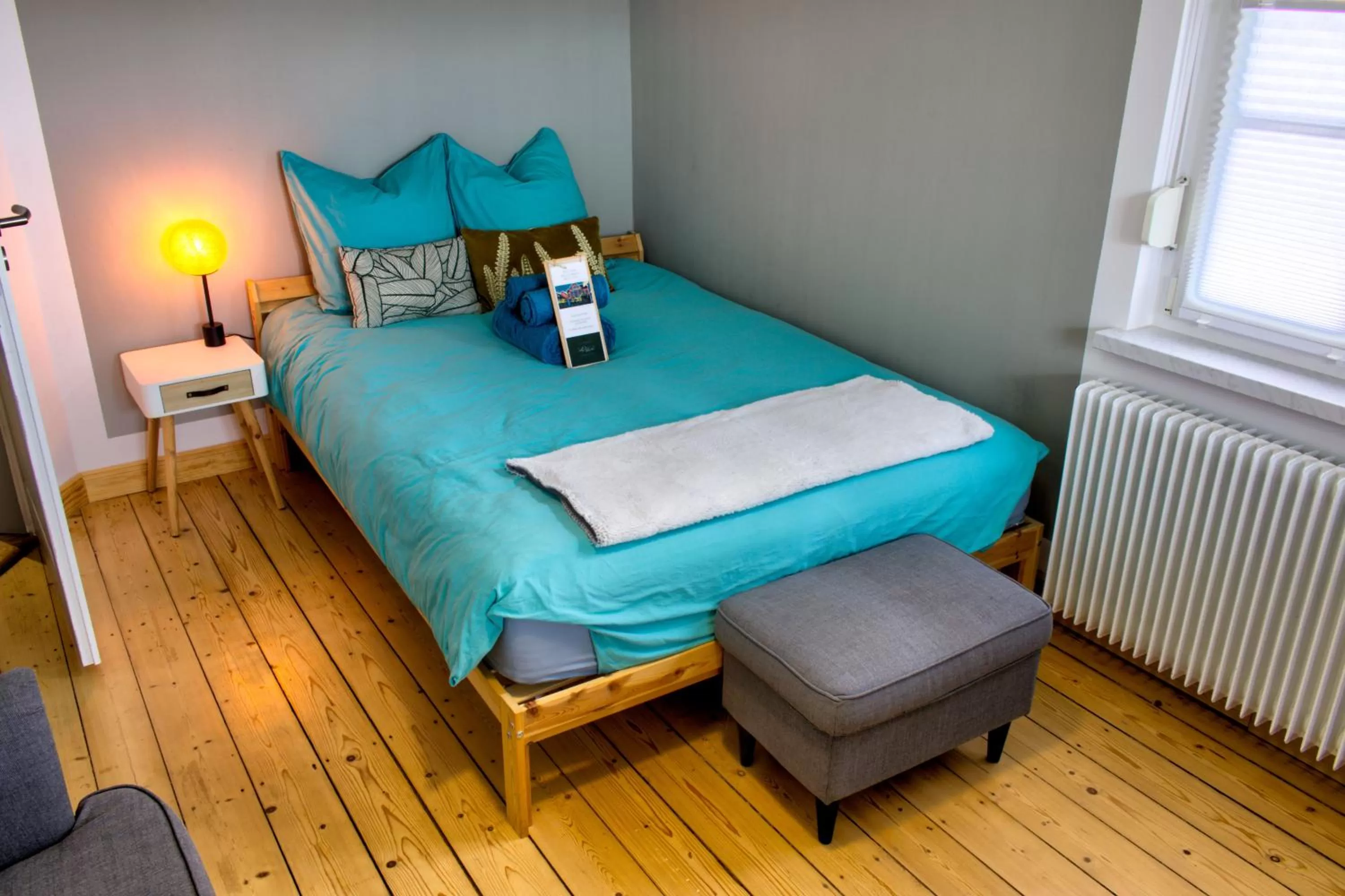 Bedroom, Bed in La Maison Forestière