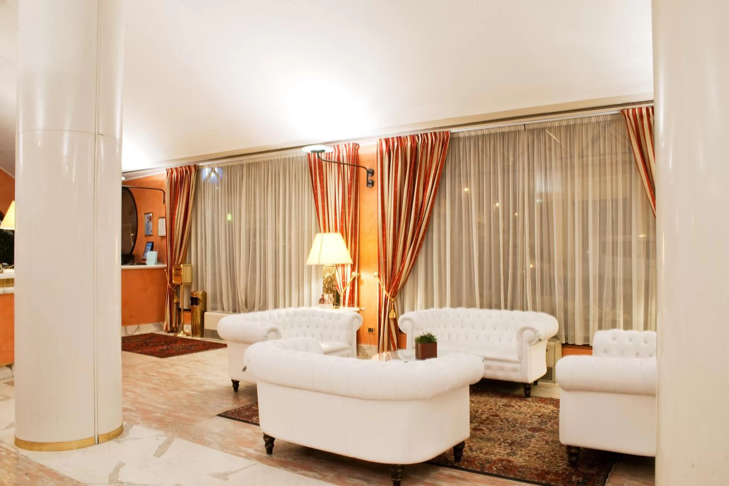 Lobby or reception in Hotel Giberti & Spa