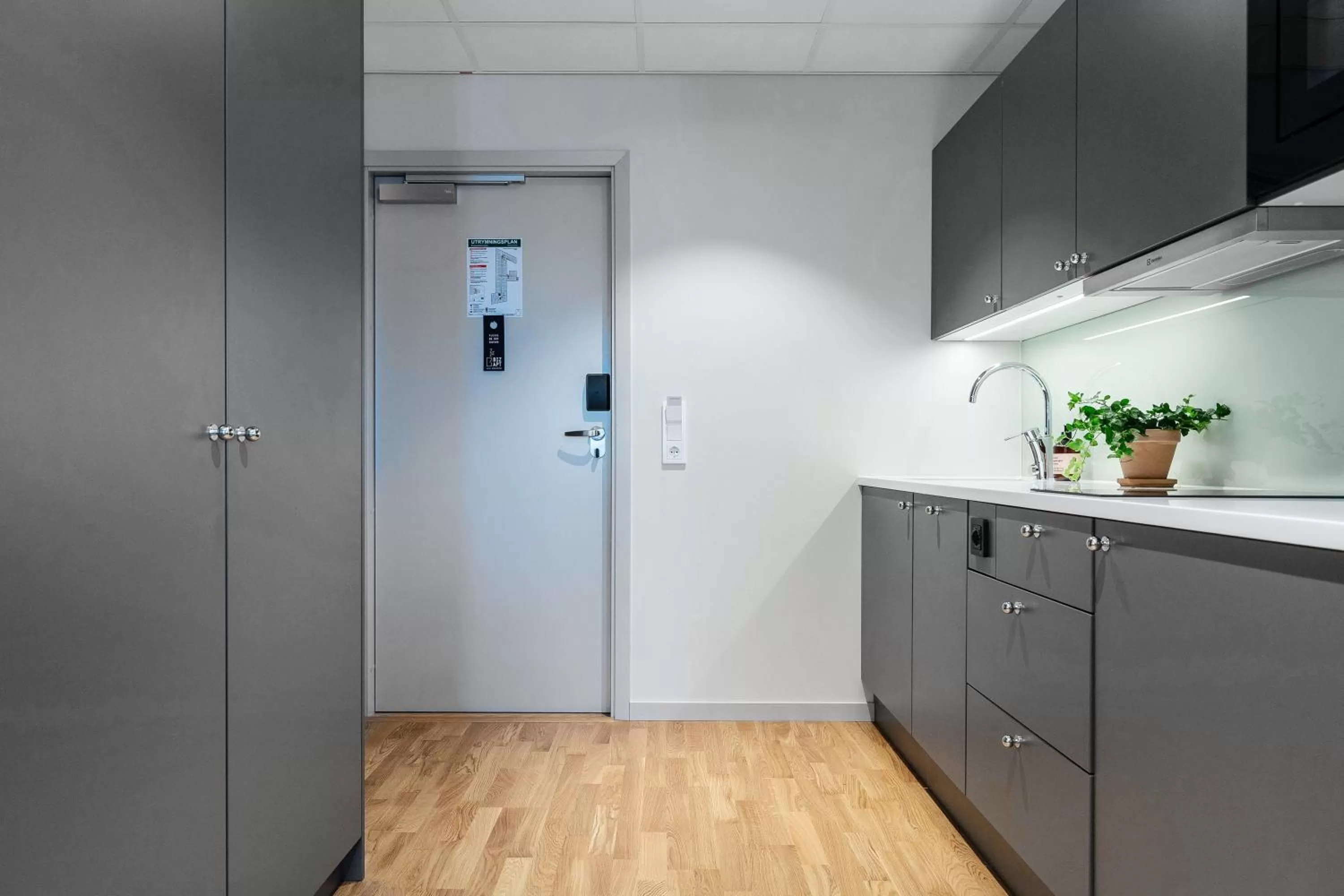 Kitchen or kitchenette in Biz Apartment Bromma