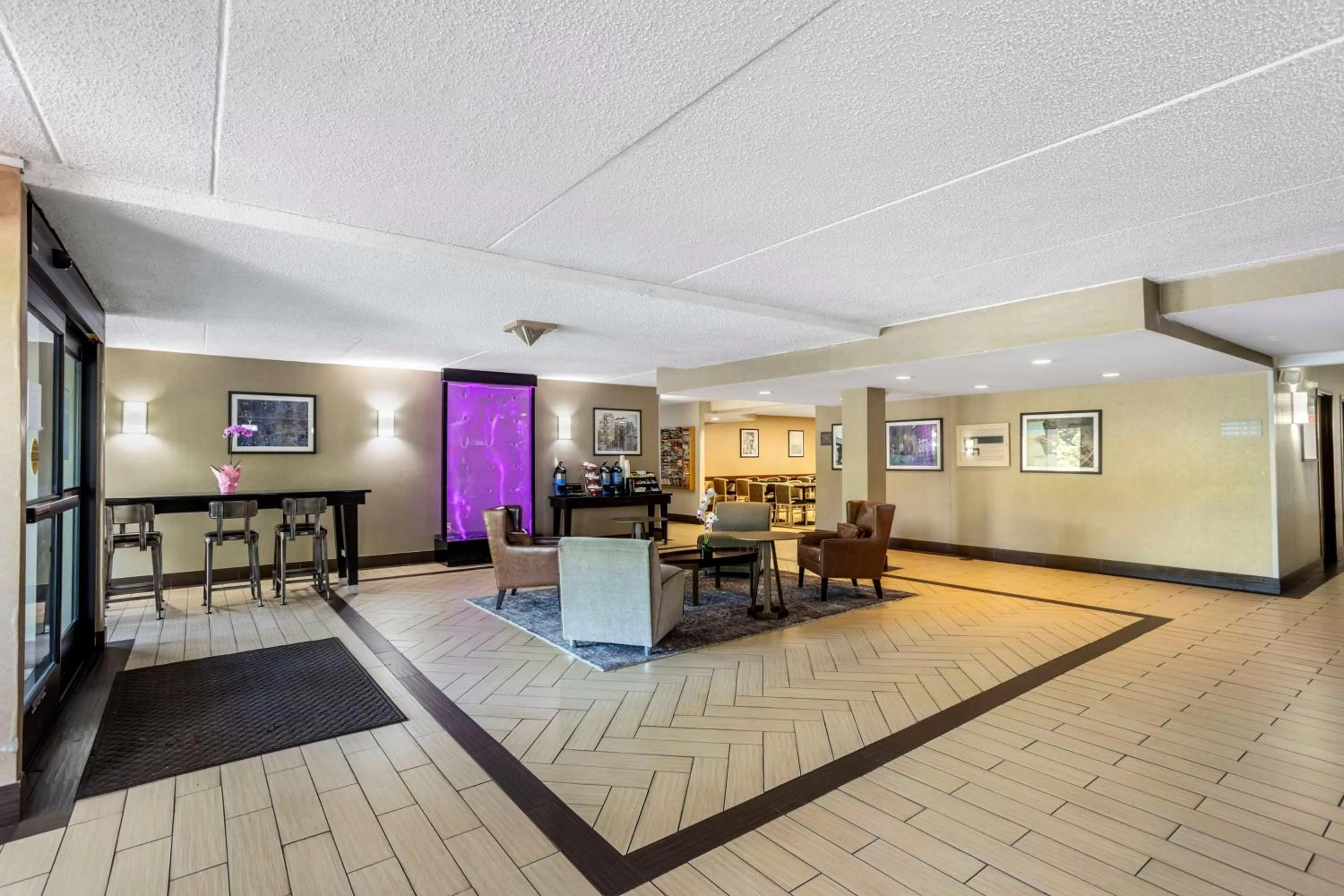 Lobby or reception in Best Western Harrisburg North Hotel