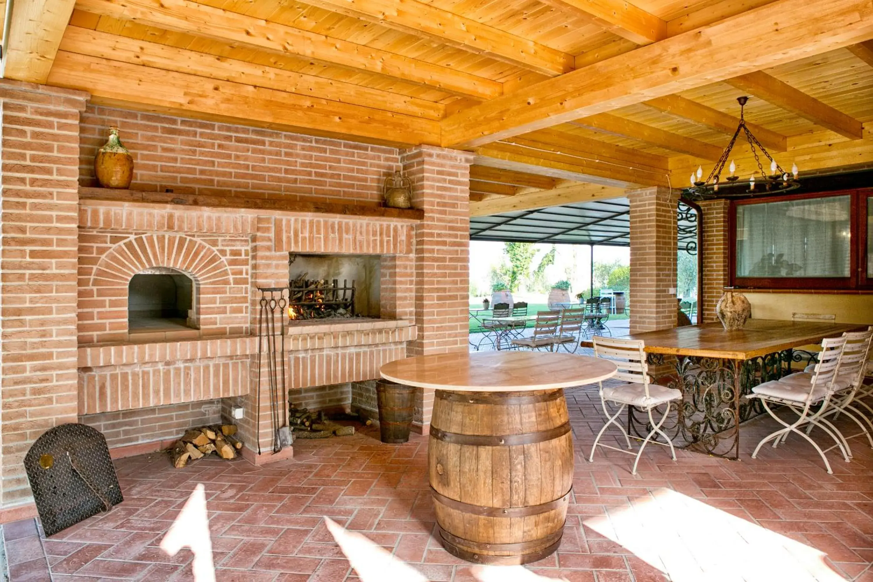 BBQ facilities in Locanda Poggioleone