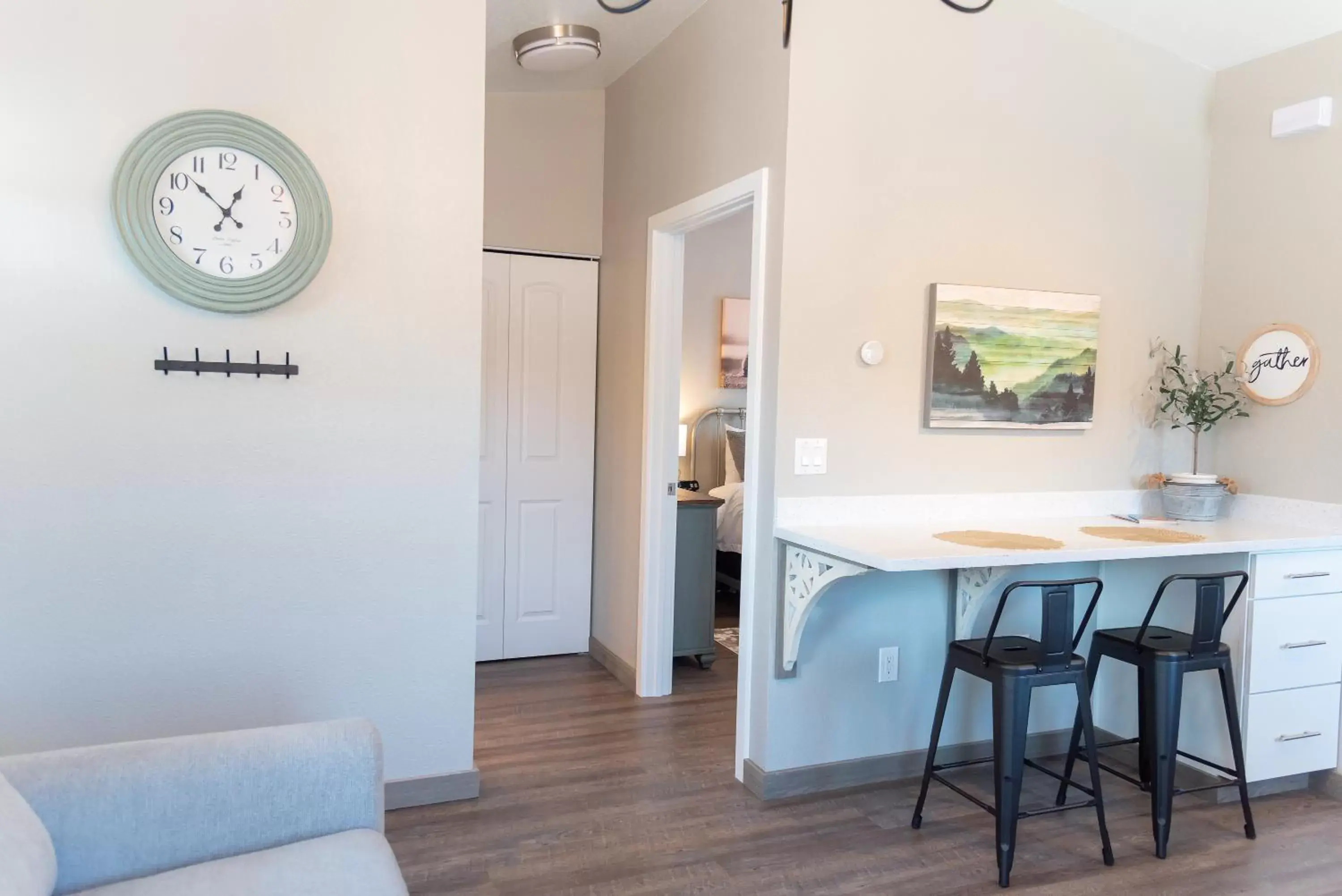 Dining area in Colony Suites