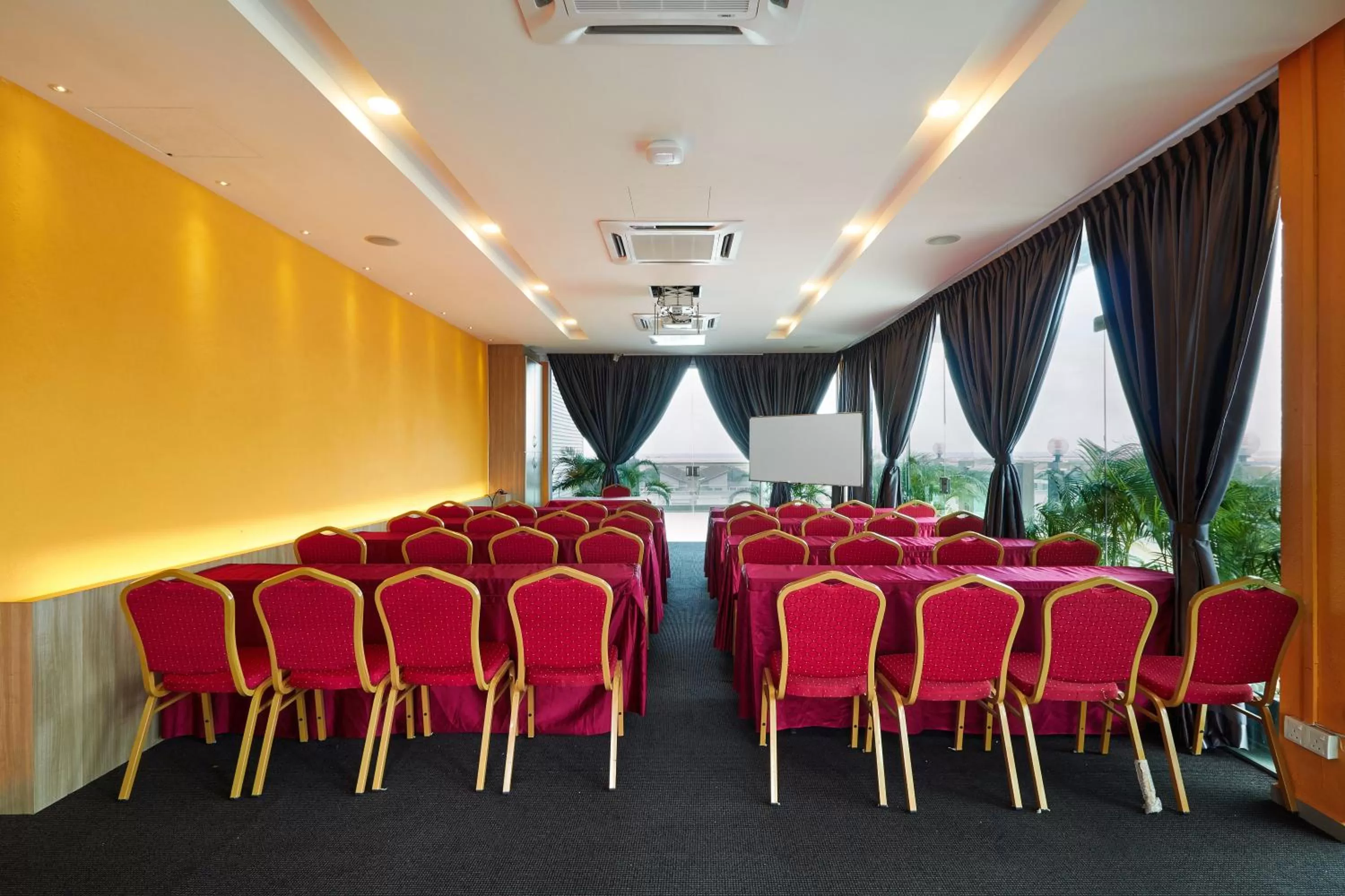 Business facilities in Terra Nova Hotel