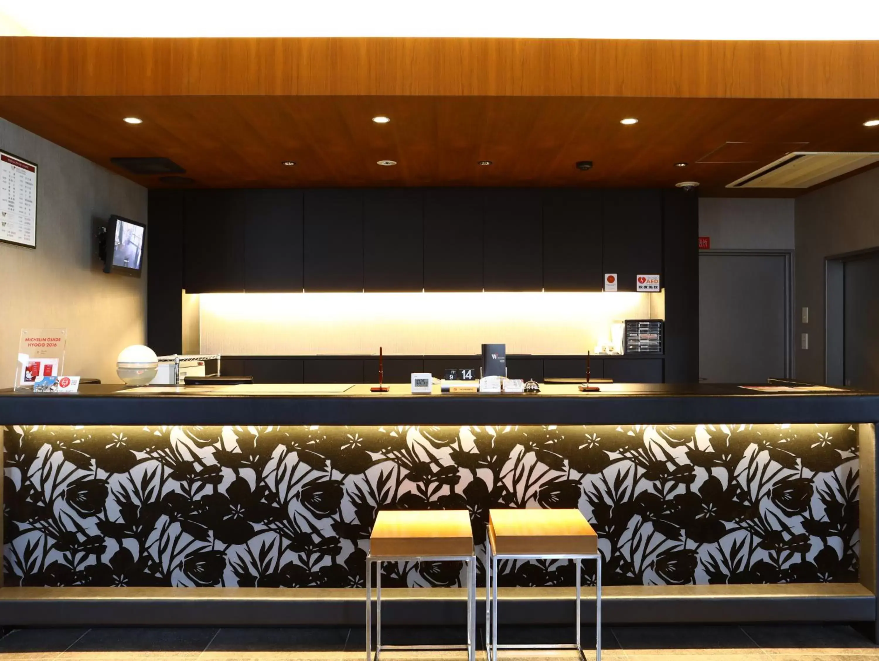 Lobby or reception in KOKO HOTEL Himeji Castle - formerly Hotel Wing International Himeji Lobby or reception in KOKO HOTEL Himeji Castle - formerly Hotel Wing International Himeji