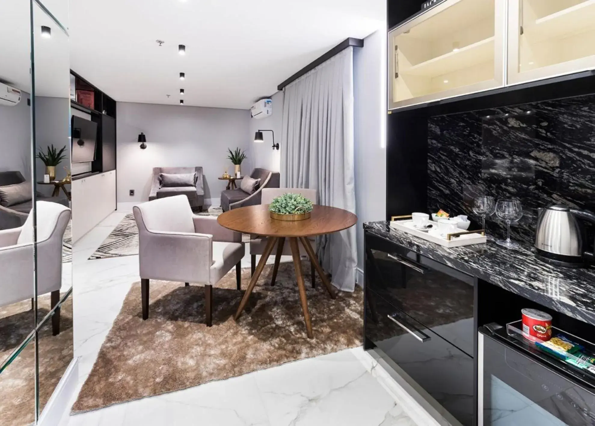 Living room in Hotel Sibara SPA & Convenções Living room in Hotel Sibara SPA & Convenções