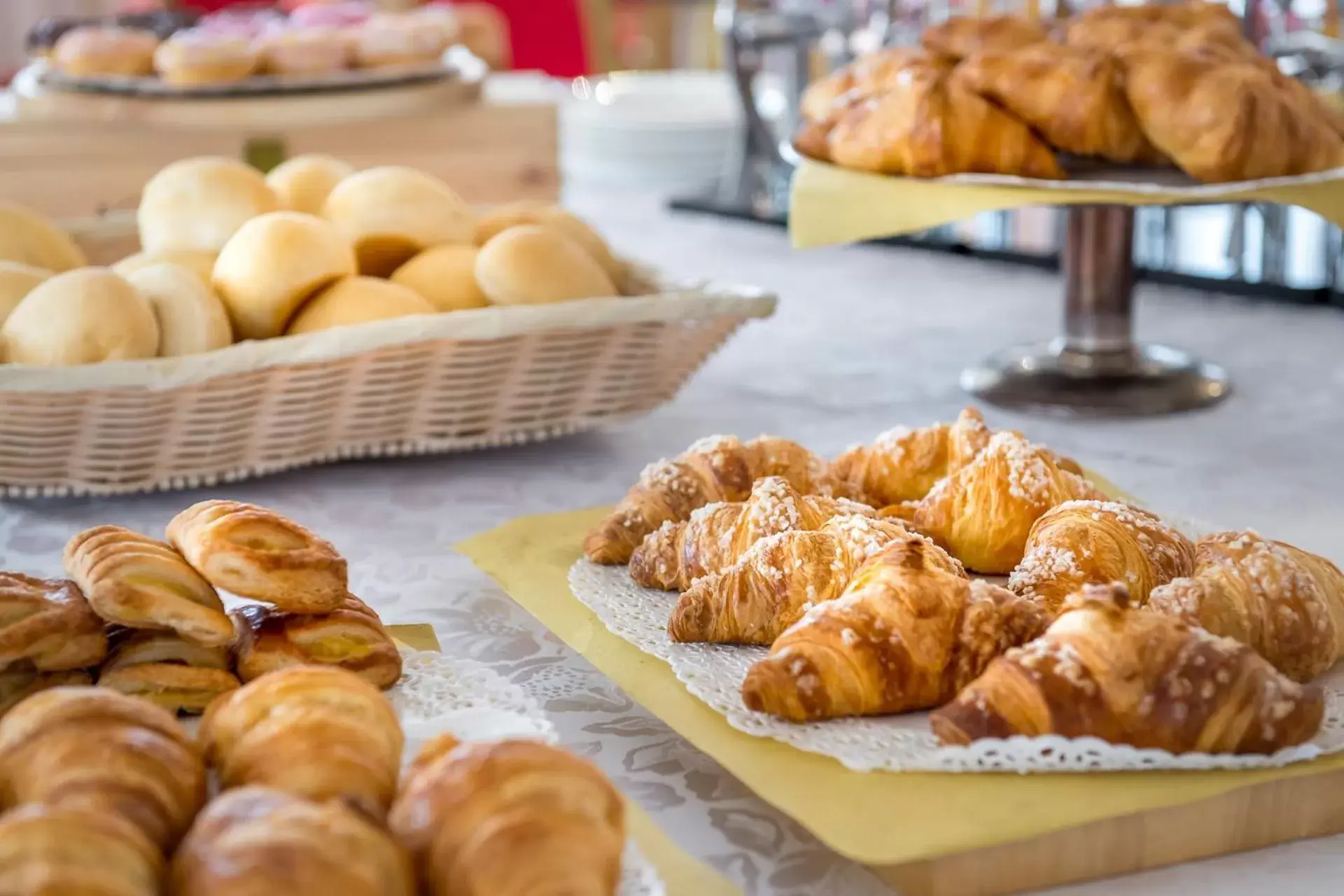 Food in Best Western Cavalieri Della Corona