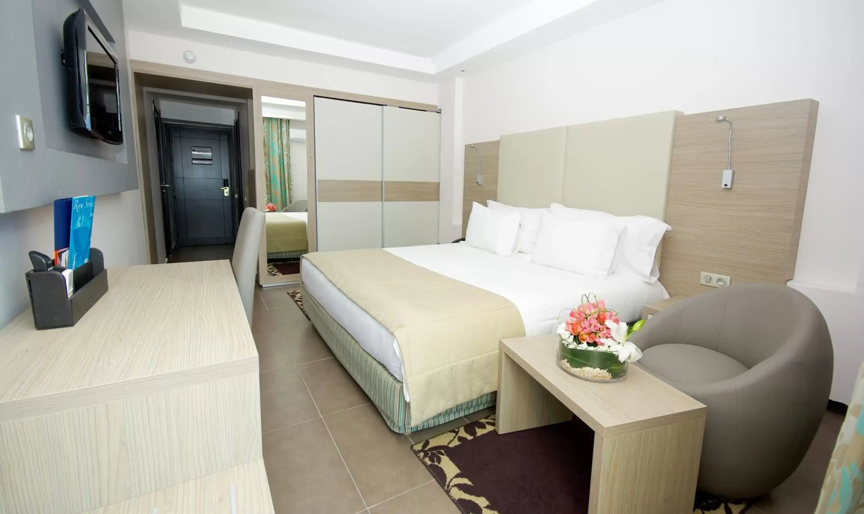 Bedroom, Bed in Atlas Amadil Beach Hotel