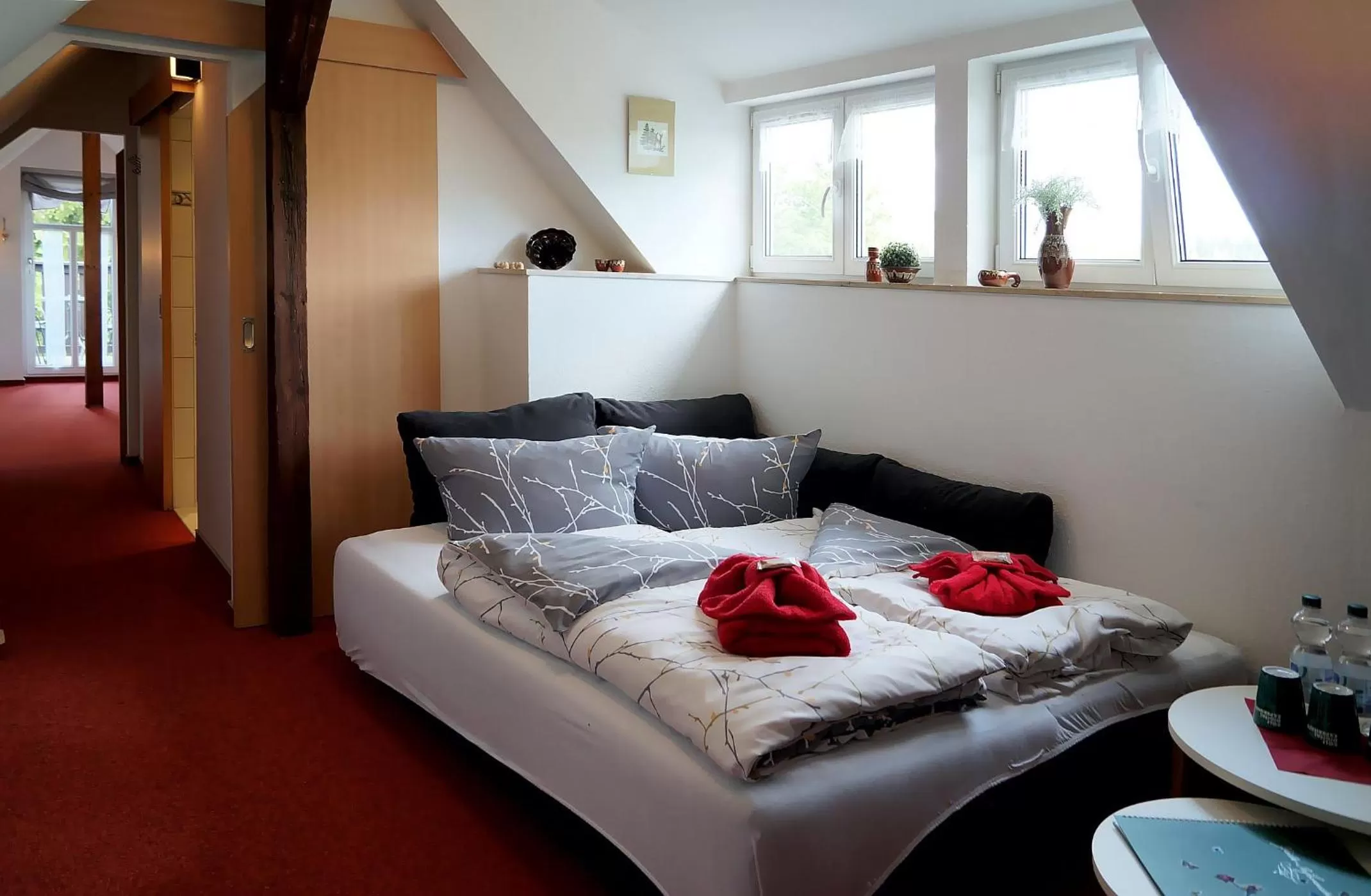 Living room, Bed in Erzgebirgshotel Misnia Bärenfels