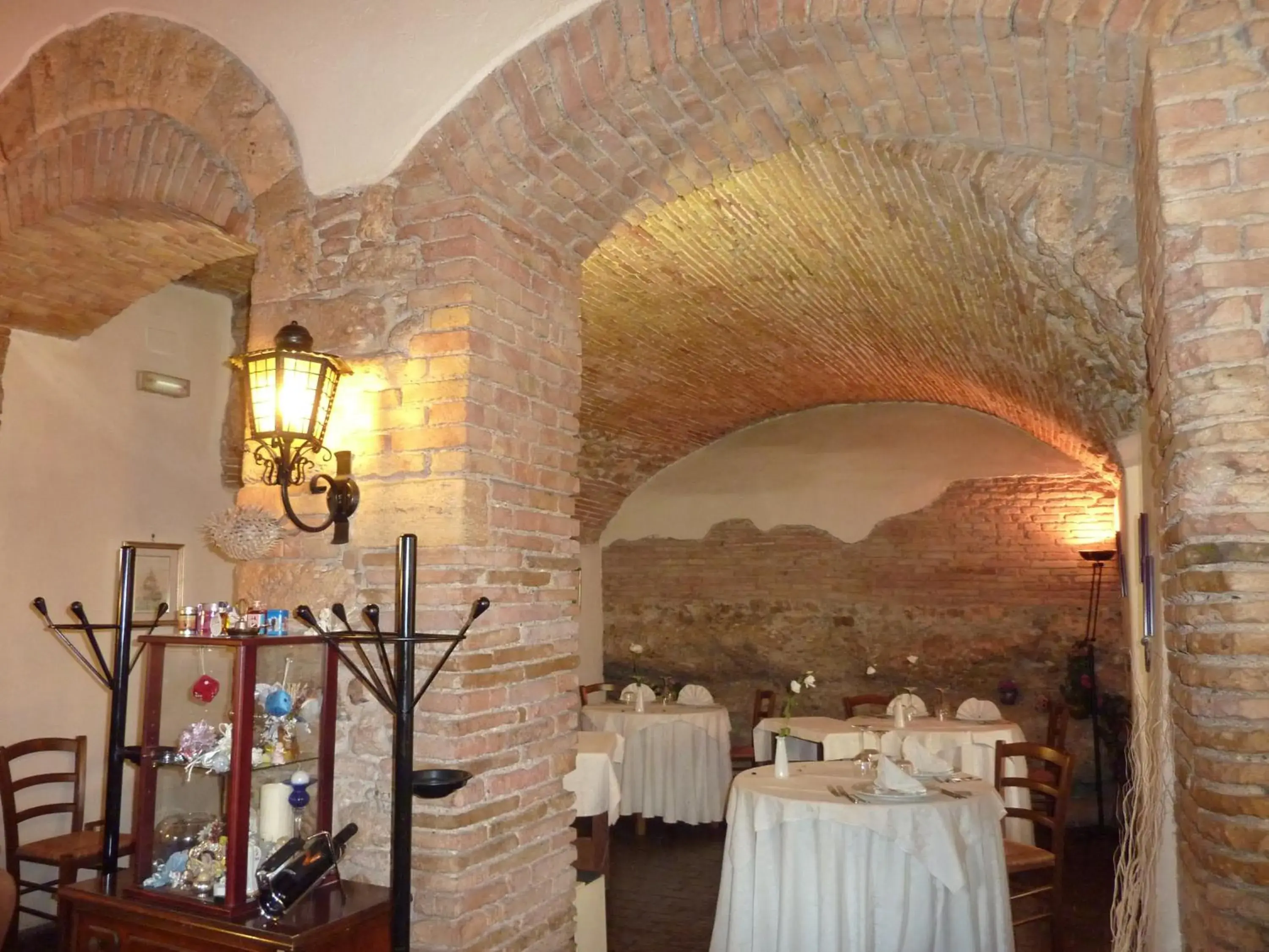 Restaurant/places to eat in La Rocca