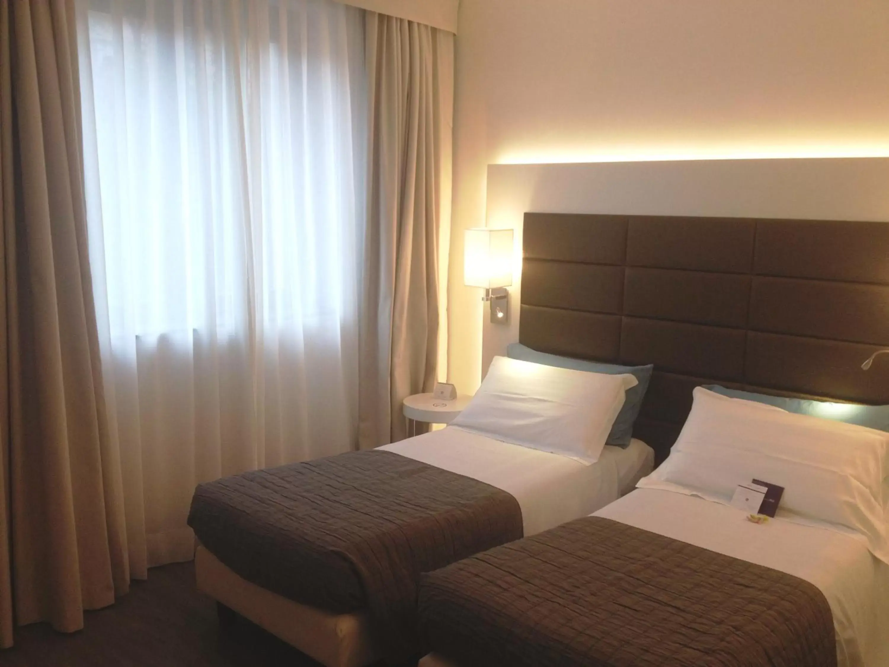 Photo of the whole room, Room Photo in Mercure Bergamo Aeroporto