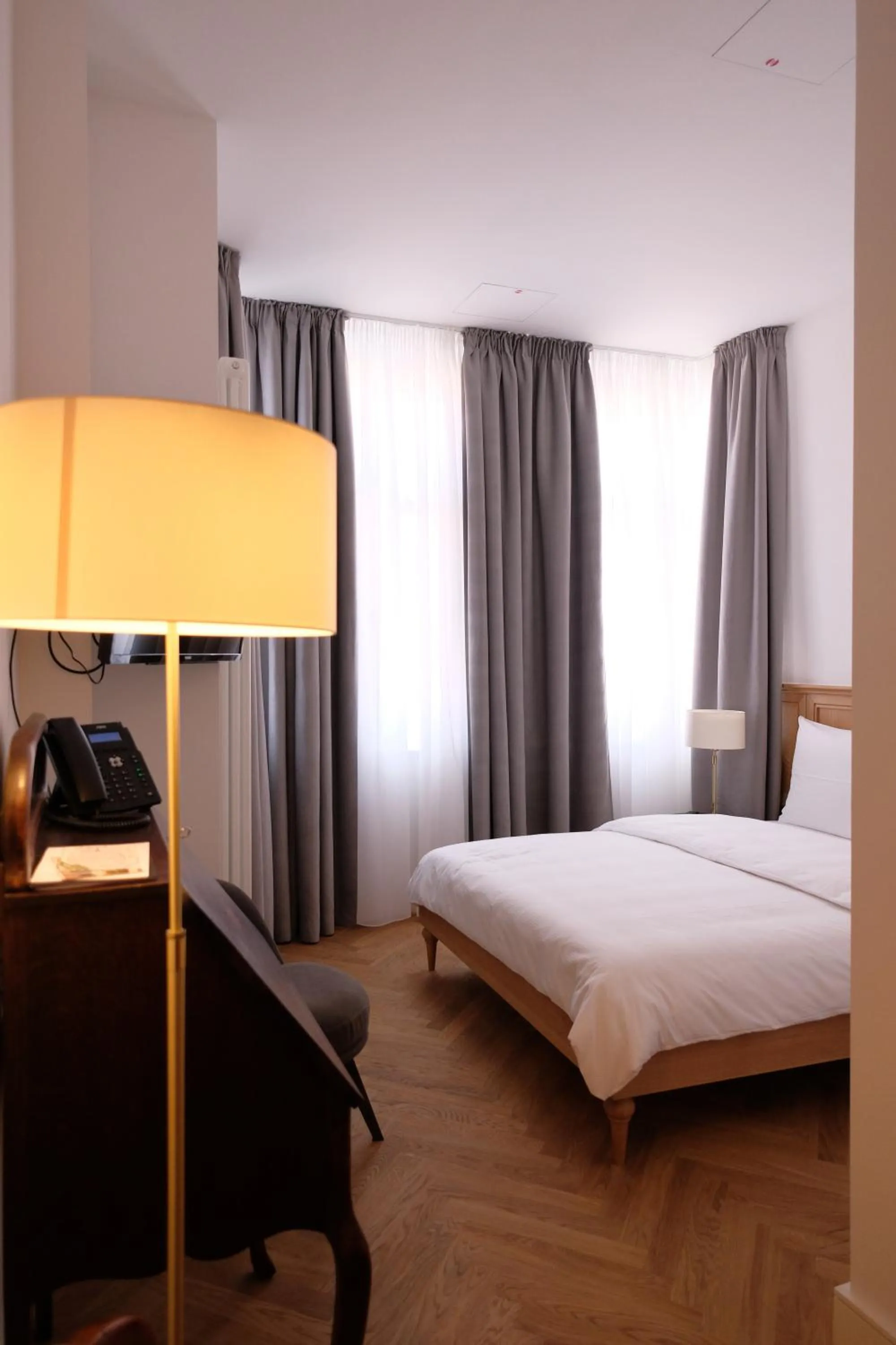 Bed in Hotel Lindenufer