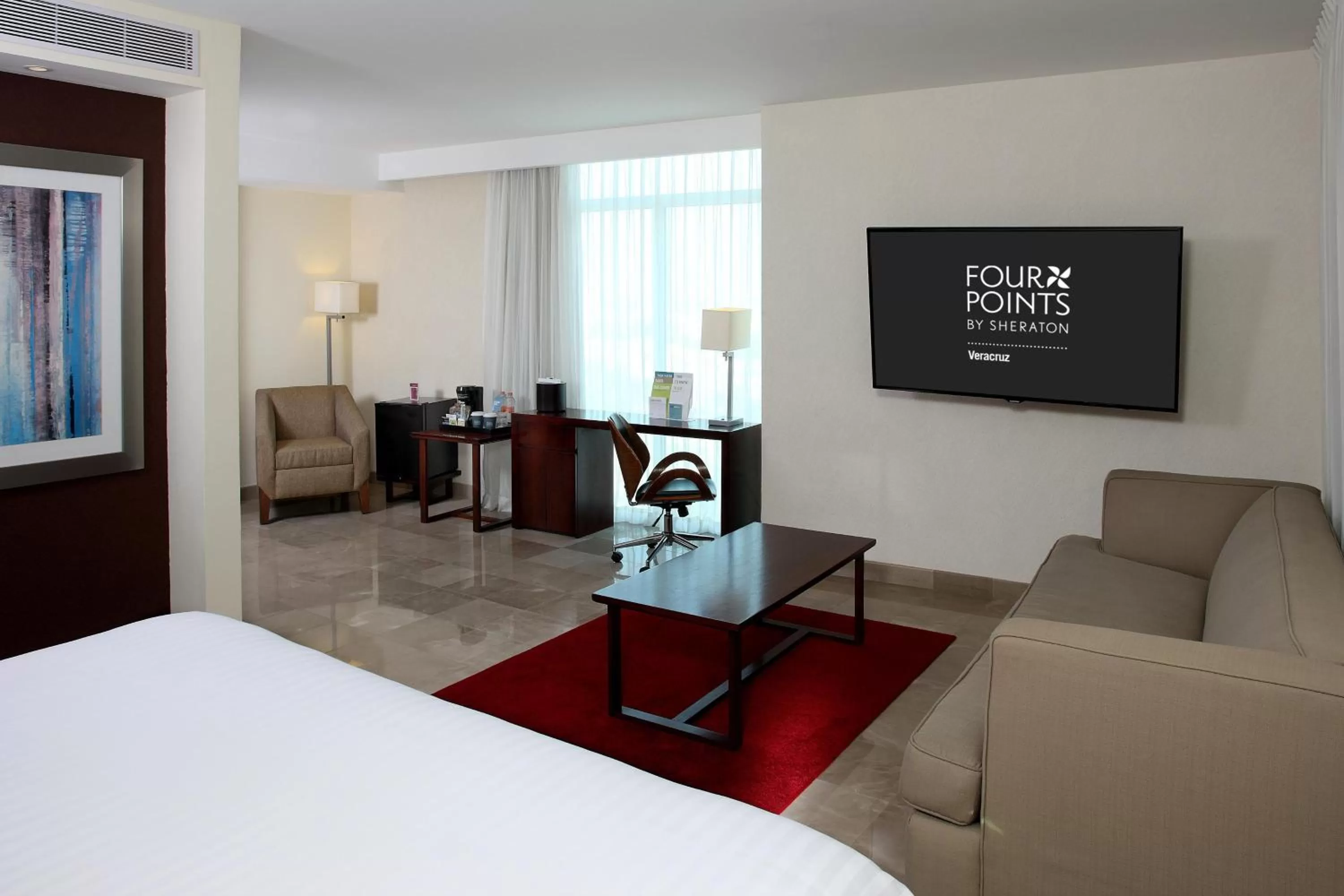 Junior Suite, 1 King, Sofa bed, City view, Balcony in Four Points by Sheraton Veracruz