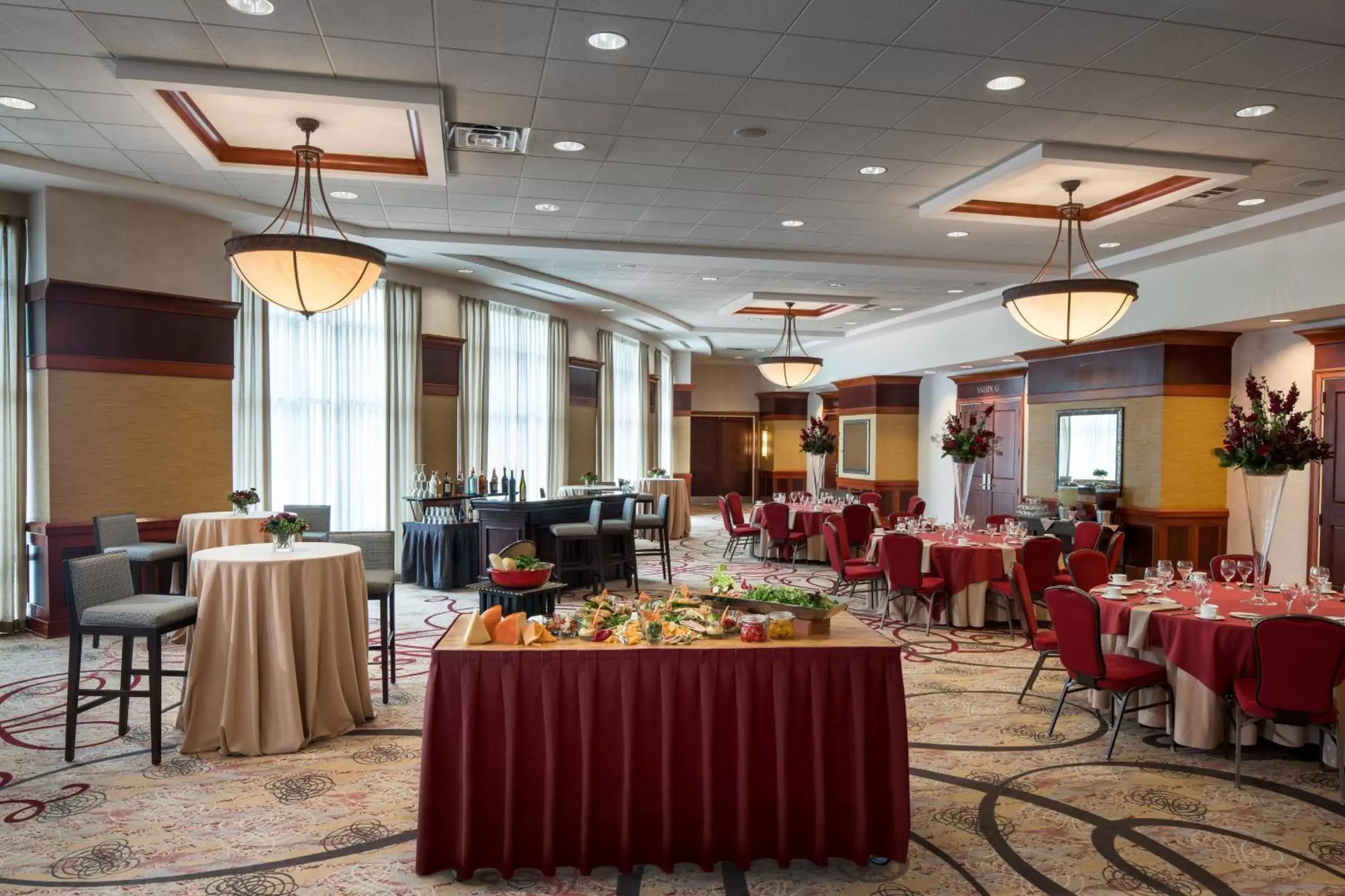 Meeting/conference room, Restaurant/Places to Eat in Morgantown Marriott at Waterfront Place