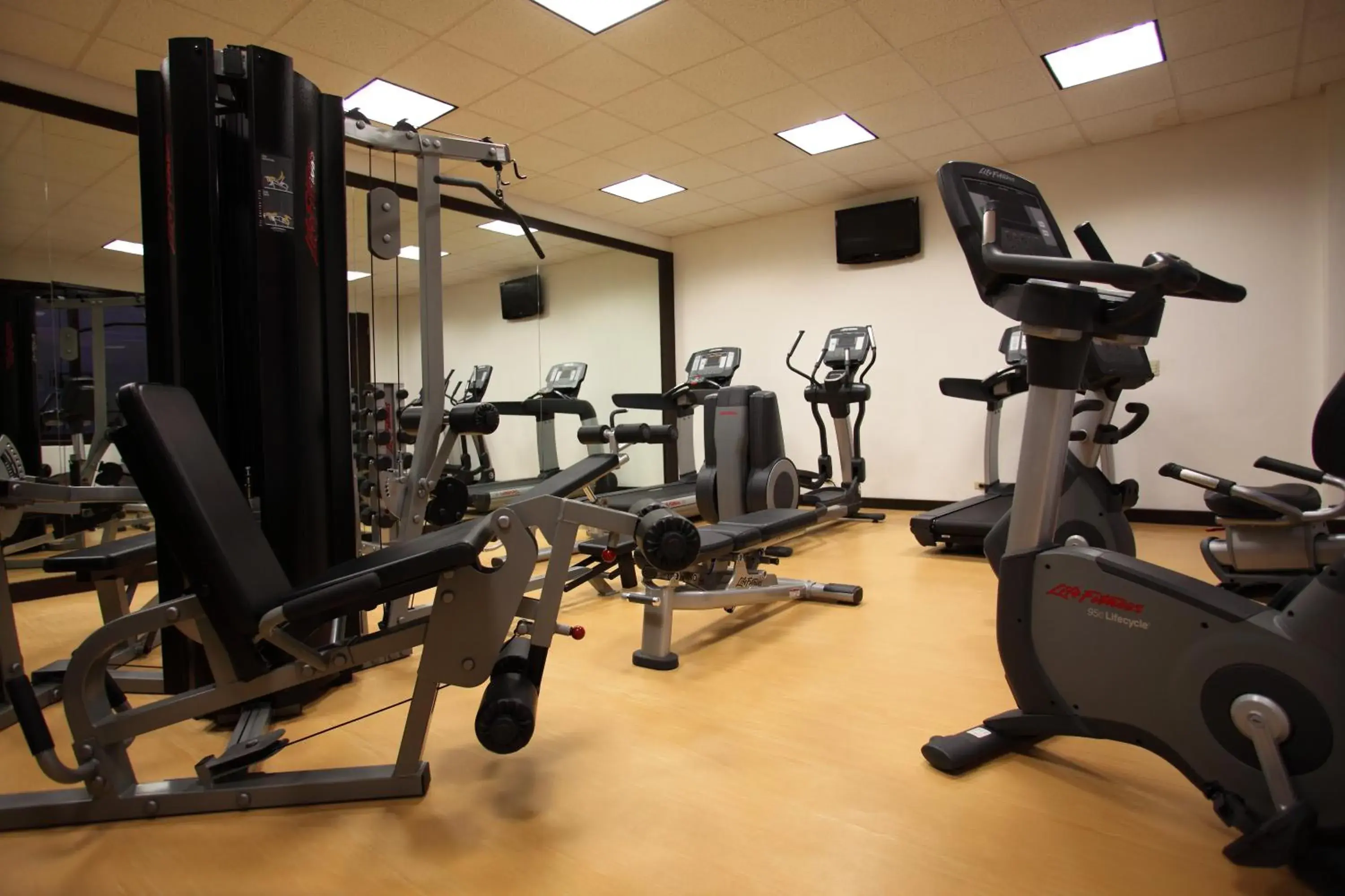 Fitness centre/facilities in Marinaterra Hotel & Spa Fitness centre/facilities in Marinaterra Hotel & Spa