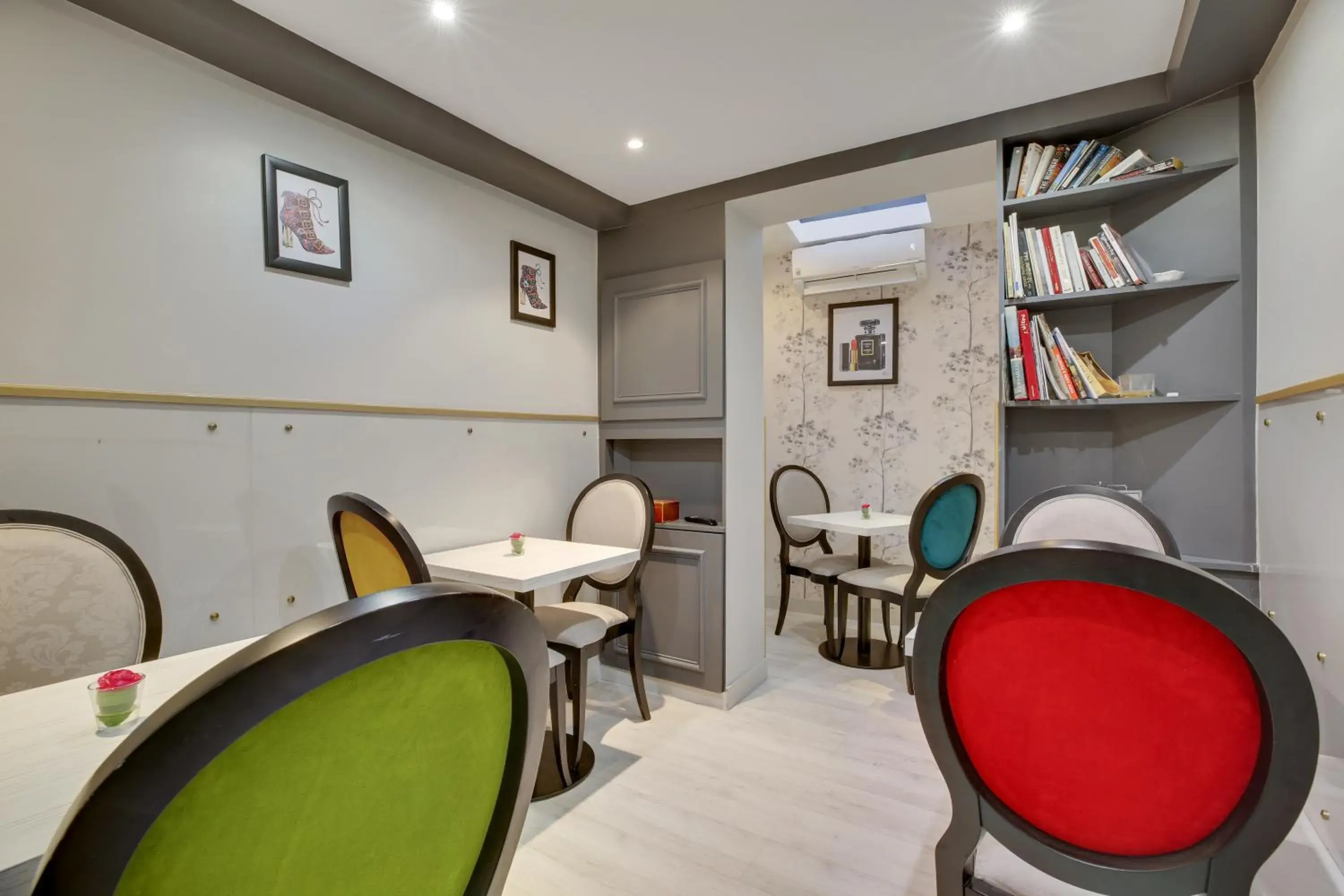 Breakfast in Hotel Riviera Elysees Breakfast in Hotel Riviera Elysees