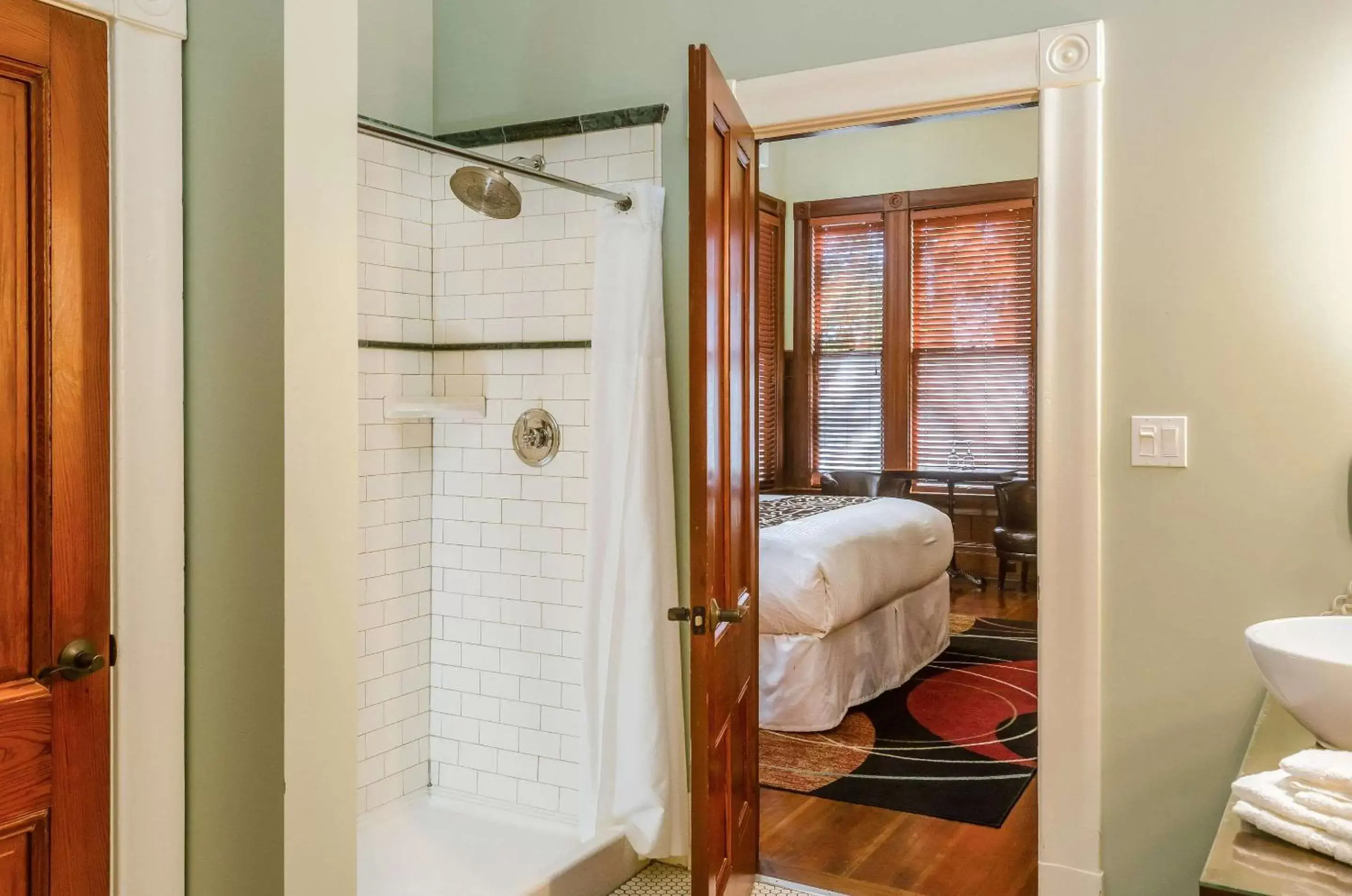 Bathroom in Hotel Napa Valley, Ascend Hotel Collection