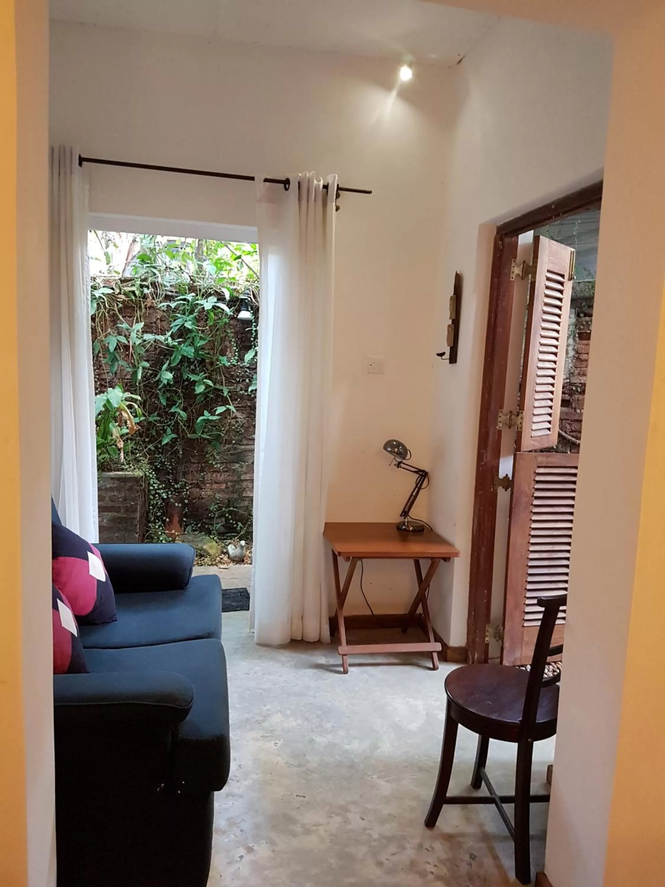 Day, Seating Area in Highbury Colombo