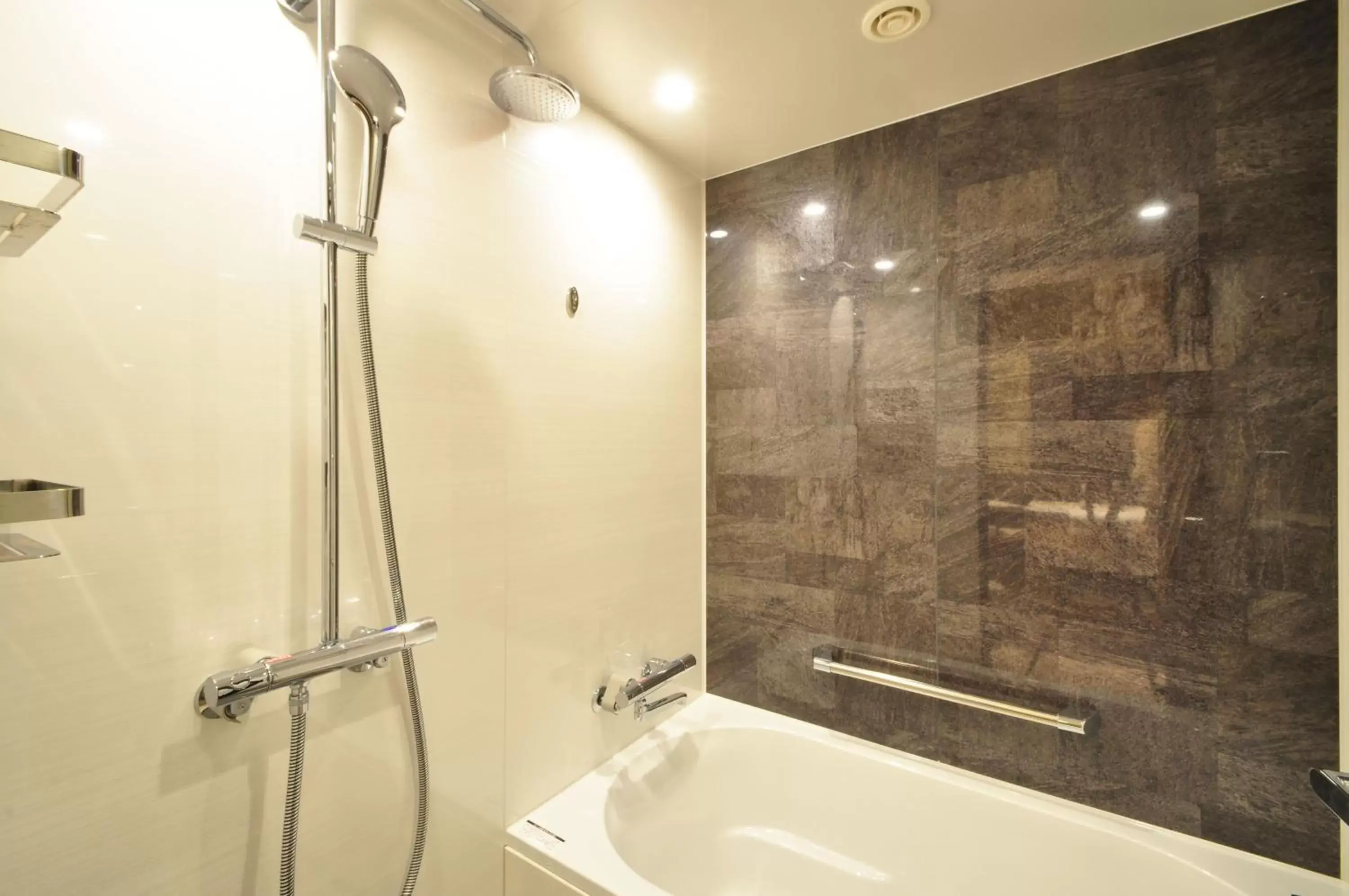 Shower, Bathroom in Hotel JAL City Sapporo Nakajima Park