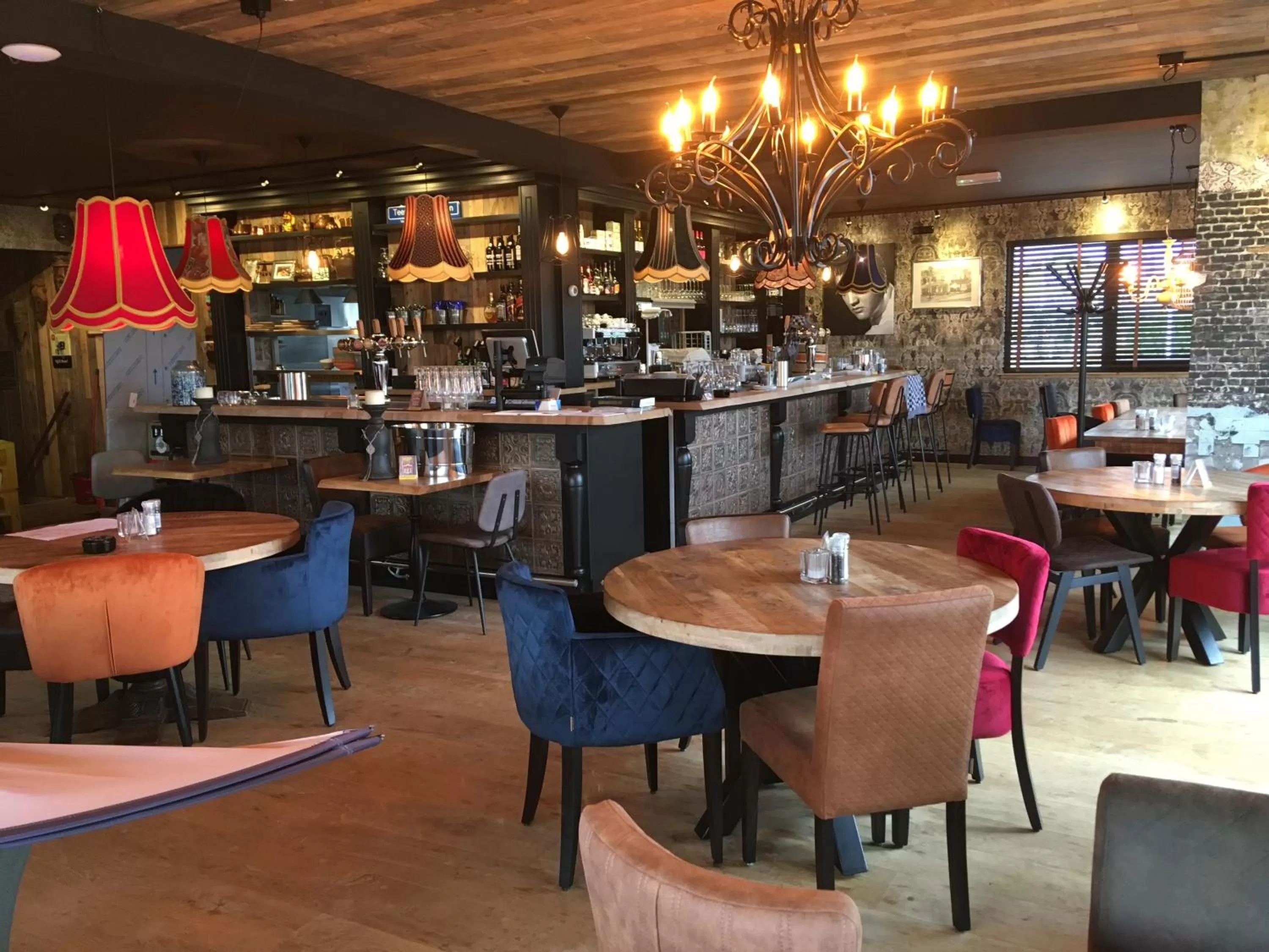 Lounge/Bar in Millsight