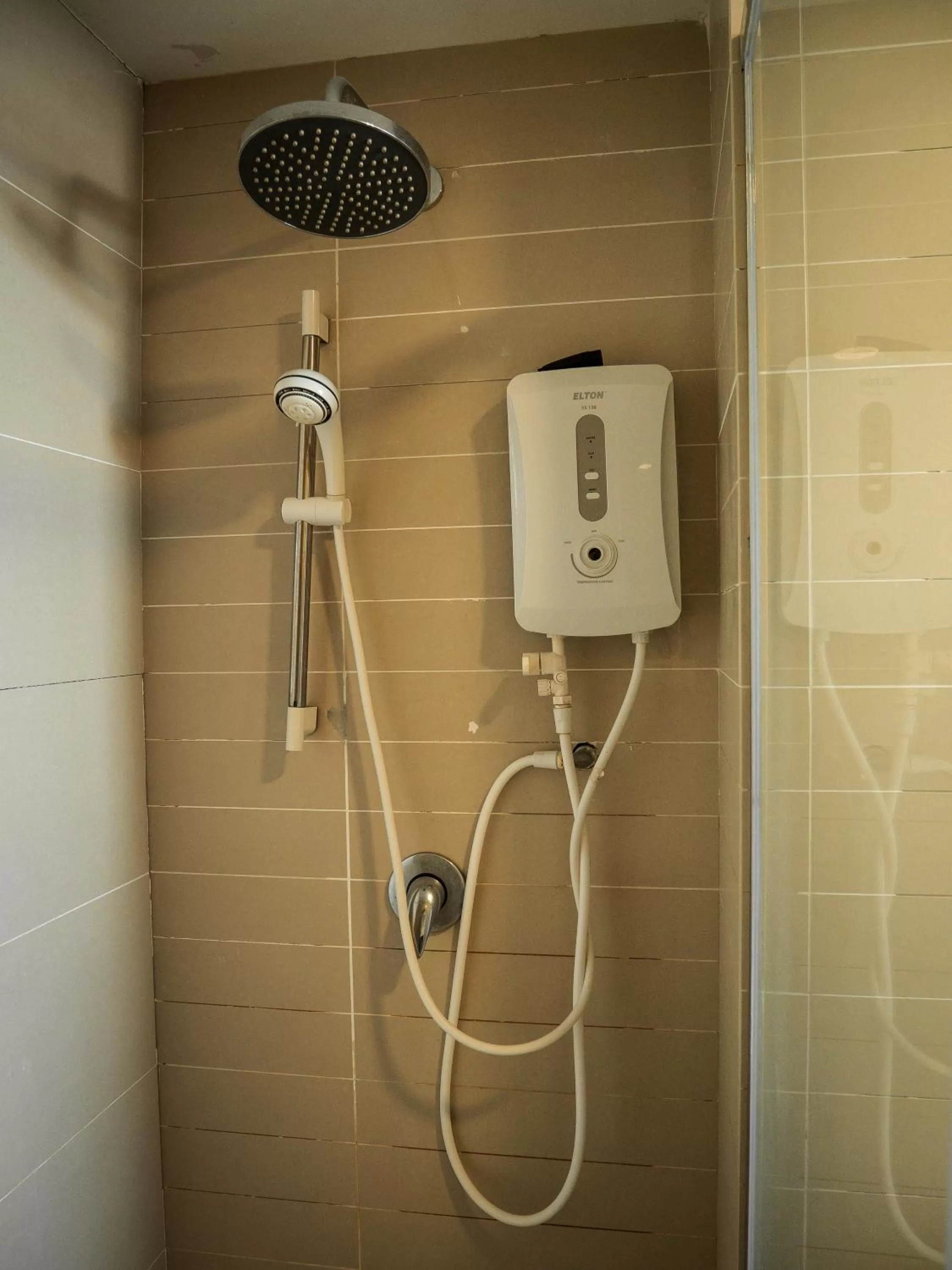 Shower in Bangi Perdana Hotel