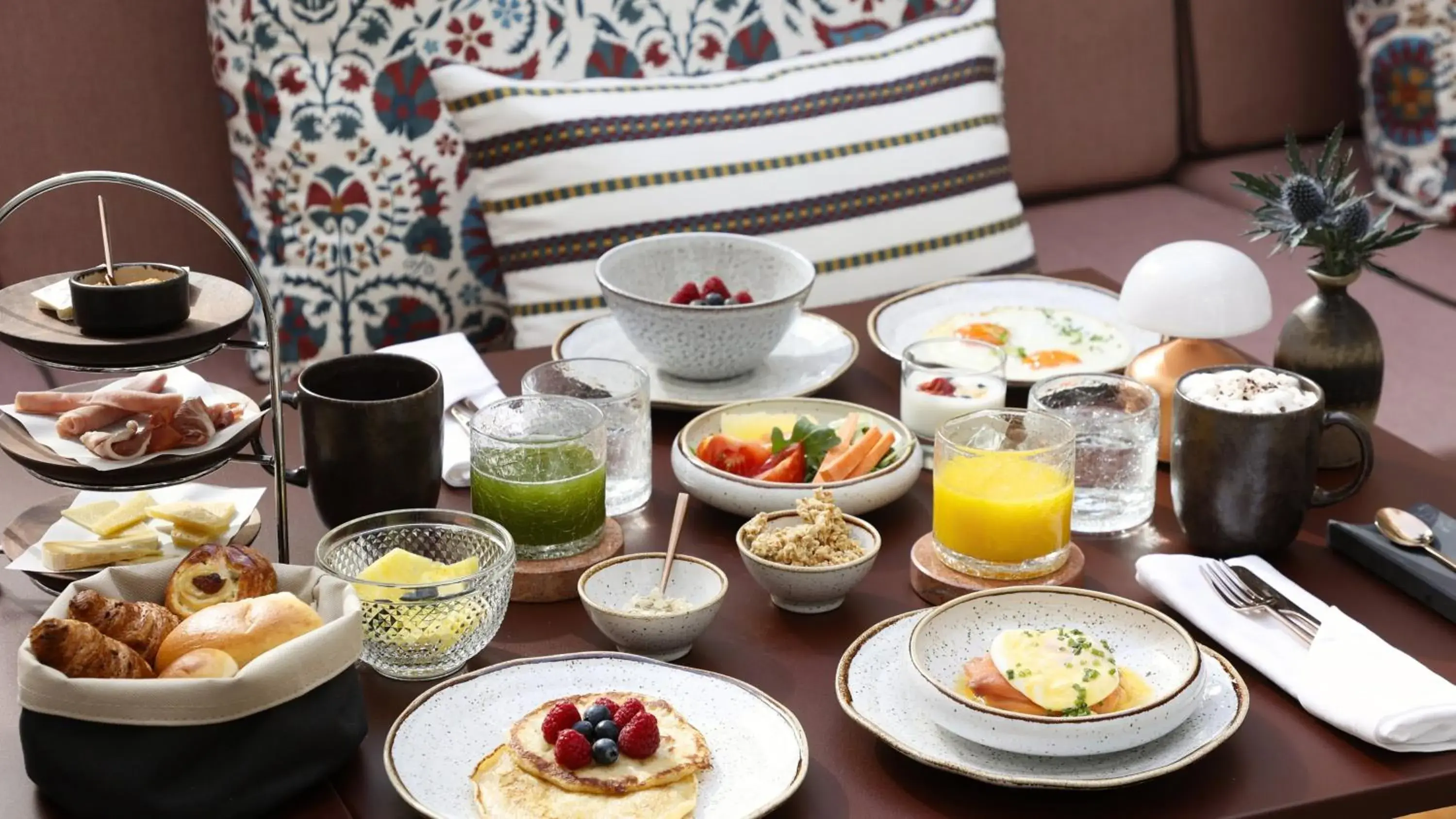 Breakfast in Convent Square Lisbon, Vignette Collection, an IHG Hotel