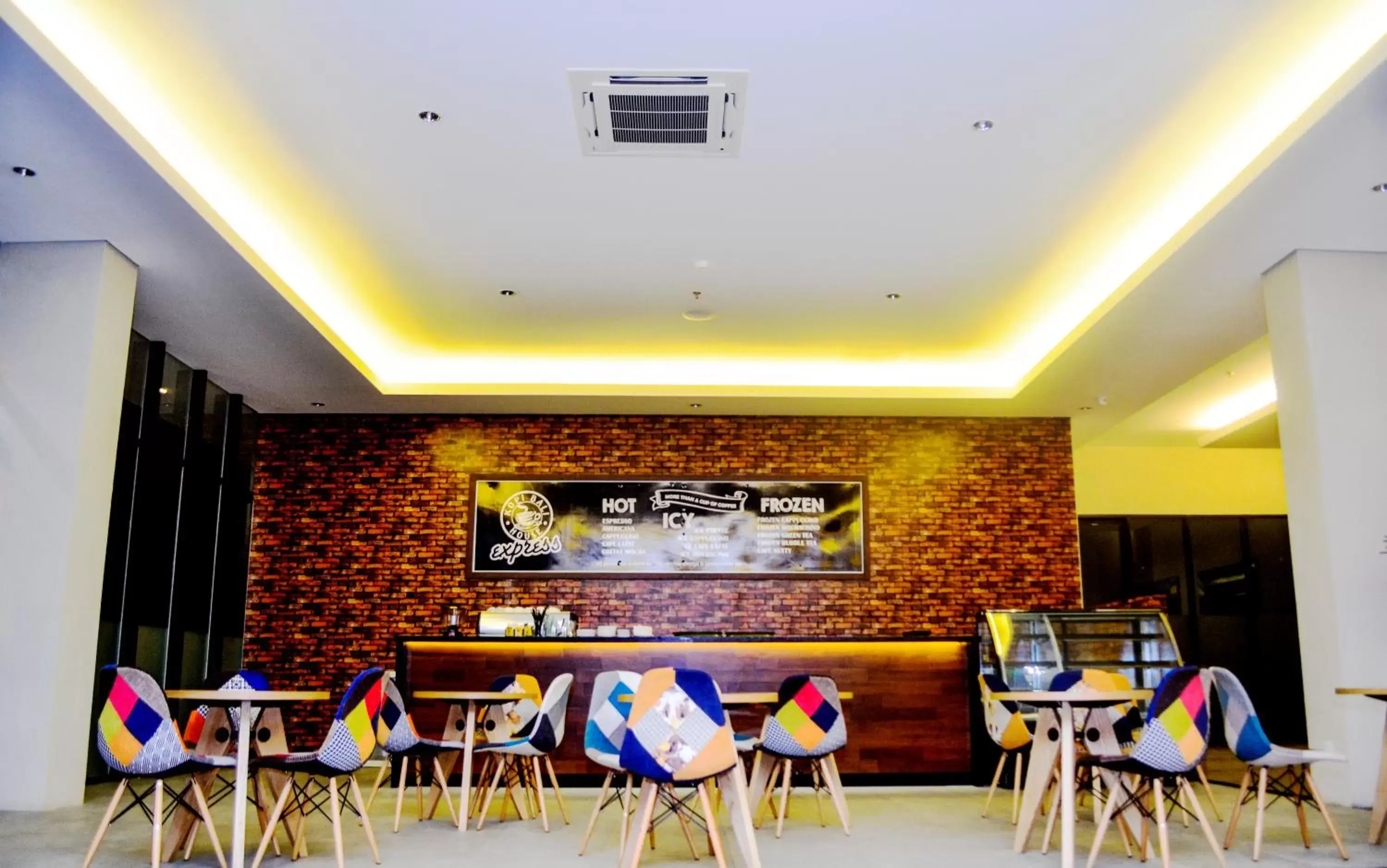 Lounge or bar, Restaurant/Places to Eat in Neo Eltari Kupang by ASTON