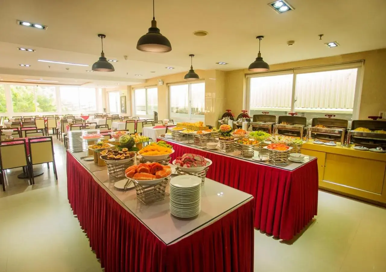 Restaurant/Places to Eat in Dendro Hotel Nha Trang