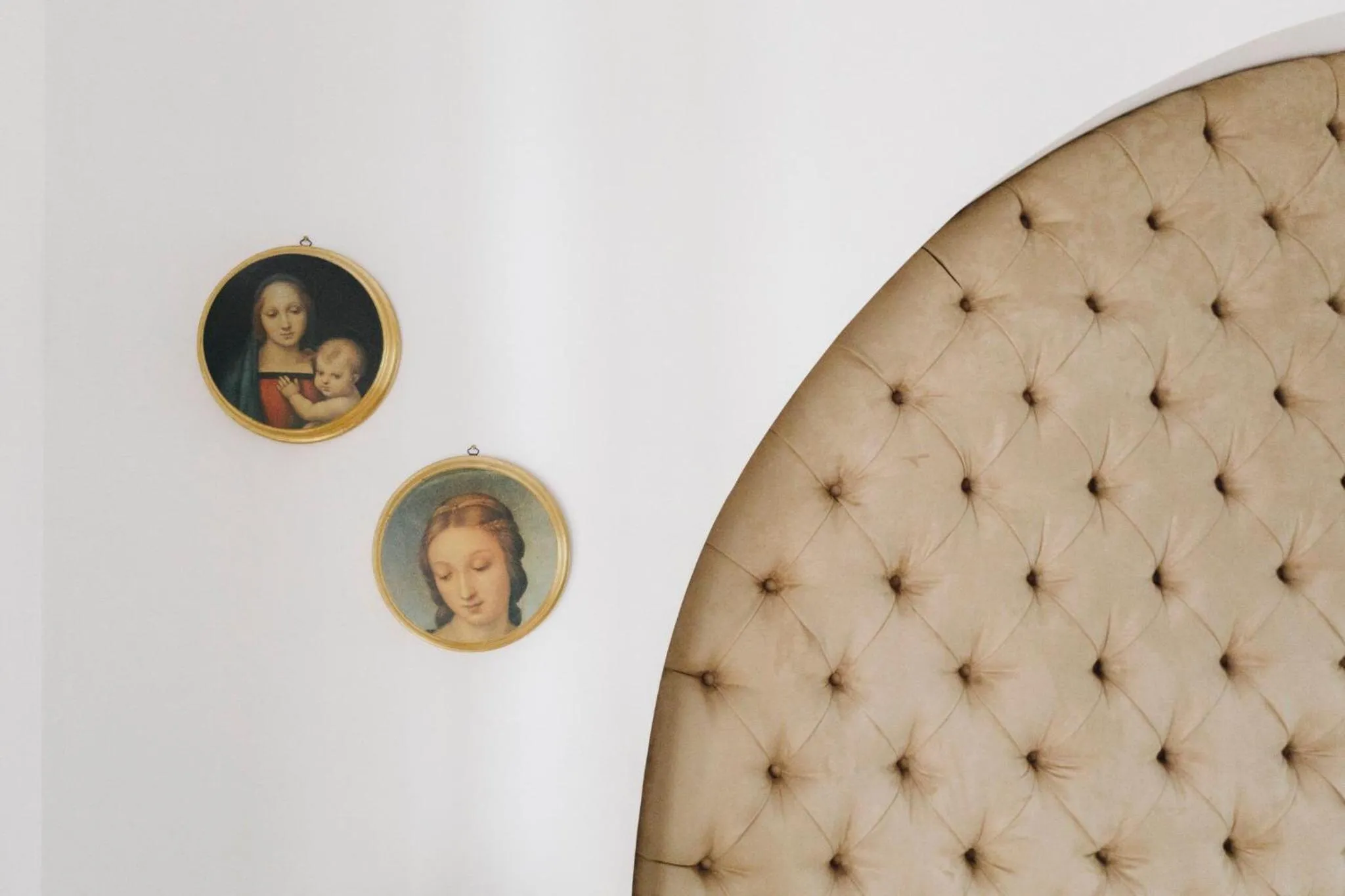 Decorative detail in B&B Palazzo del Teatro