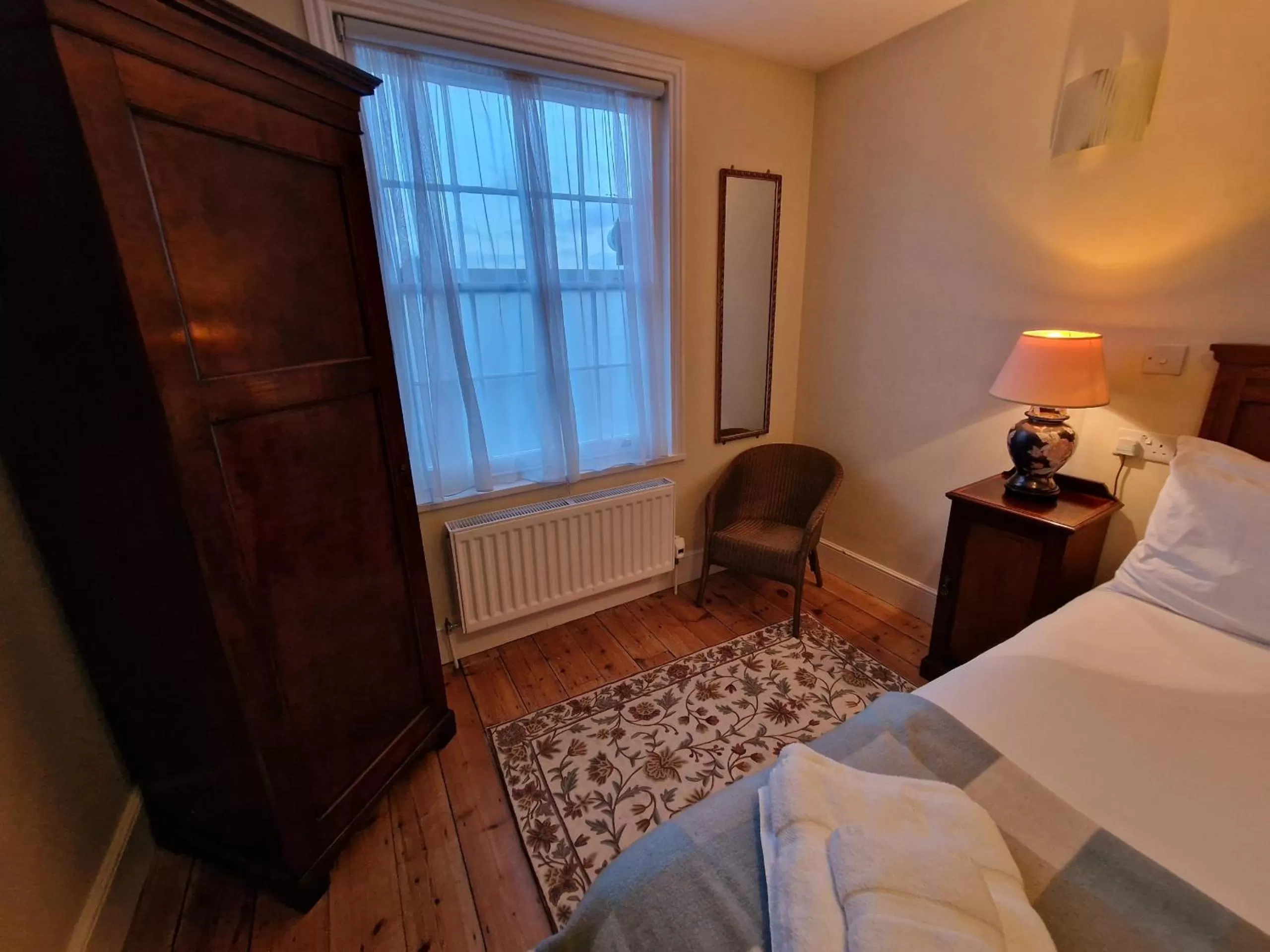 Bedroom, Bed in Canterbury Black Horse