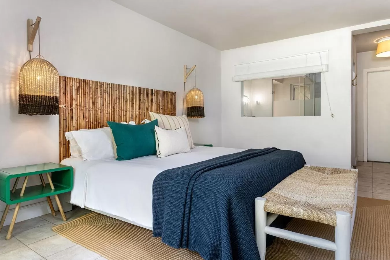 Bedroom, Bed in Lagoon Attitude (Adults Only)