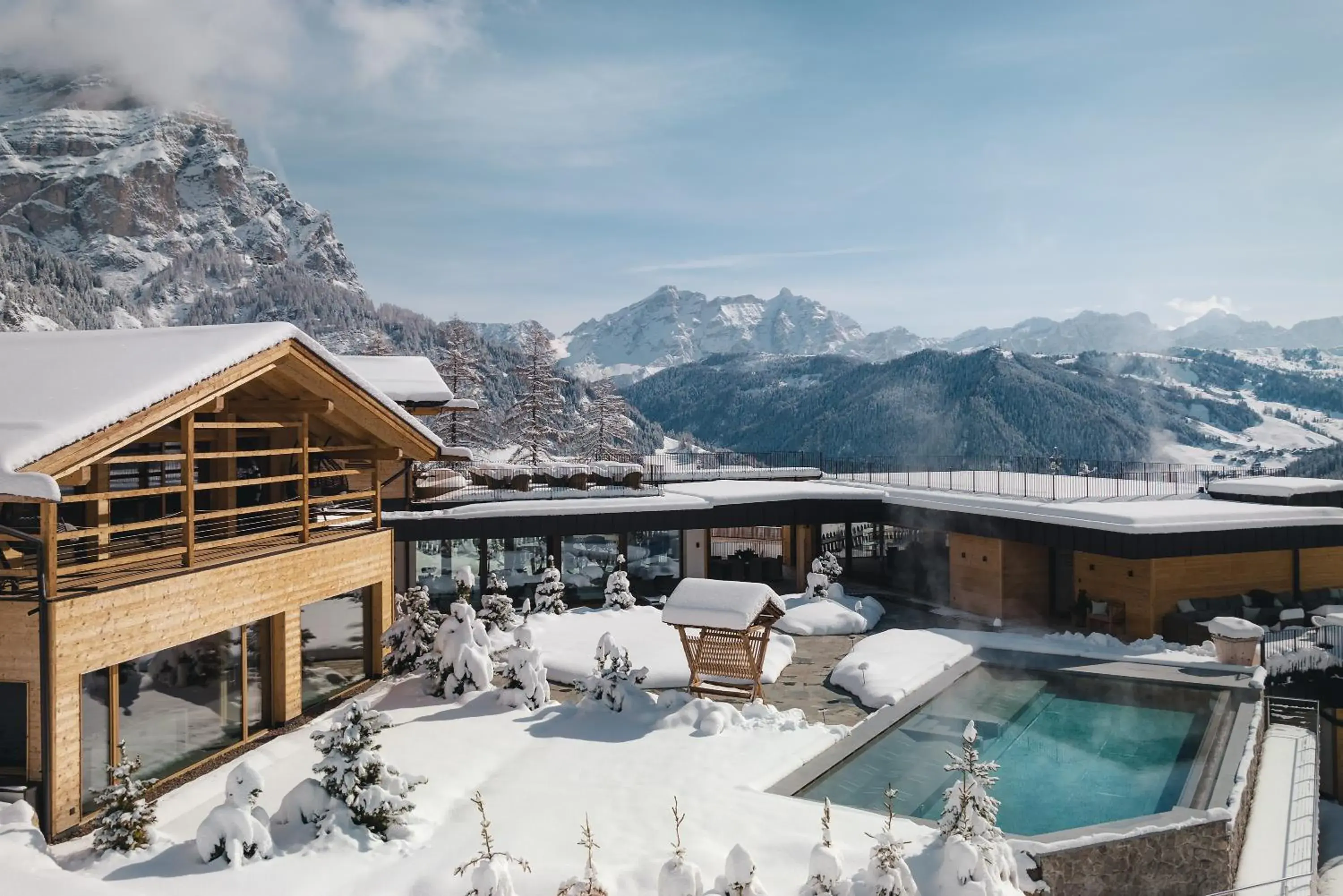 Property building, Winter in Kolfuschgerhof Mountain Resort