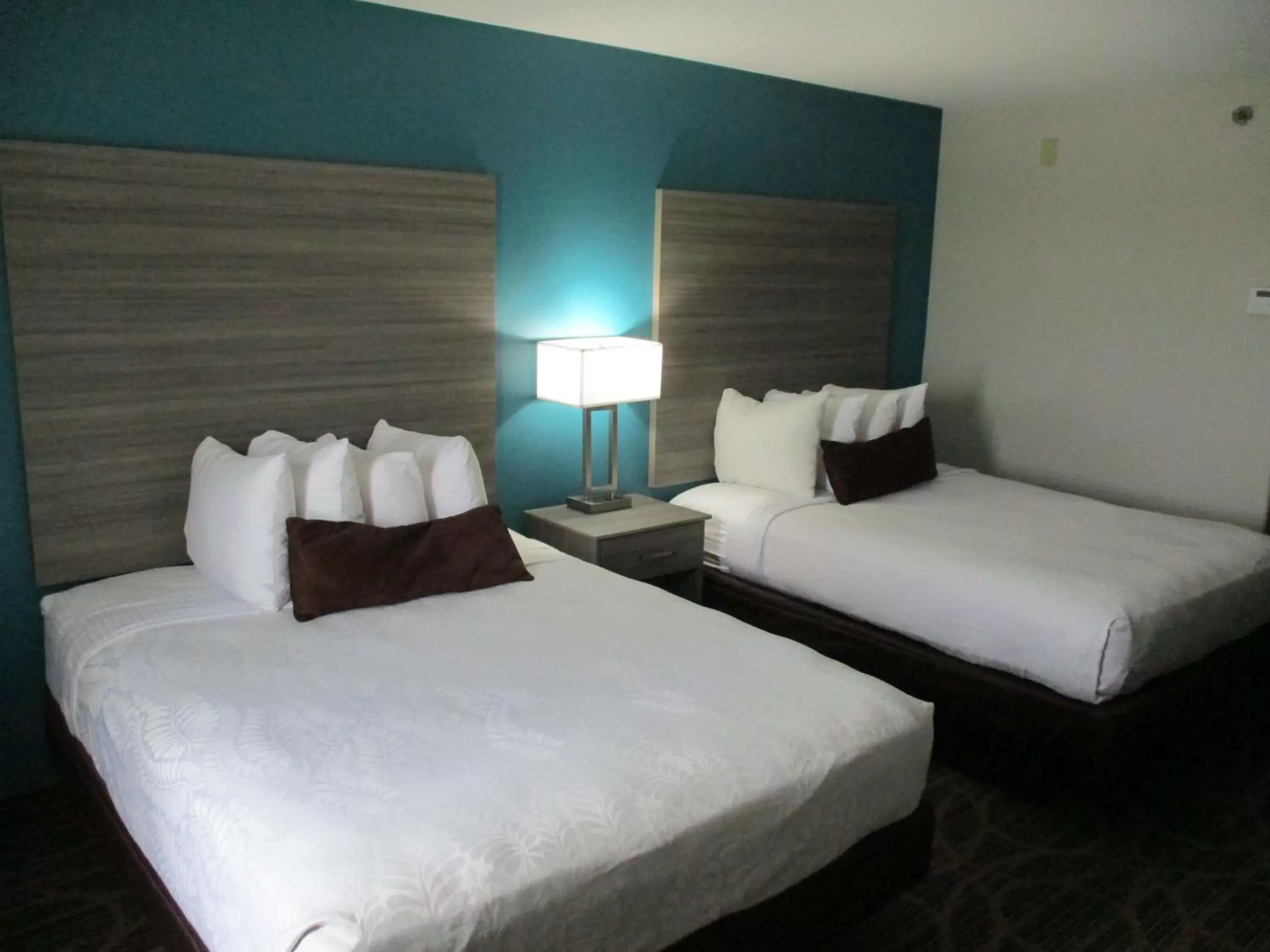 Bedroom, Bed in Best Western Presidential Hotel & Suites