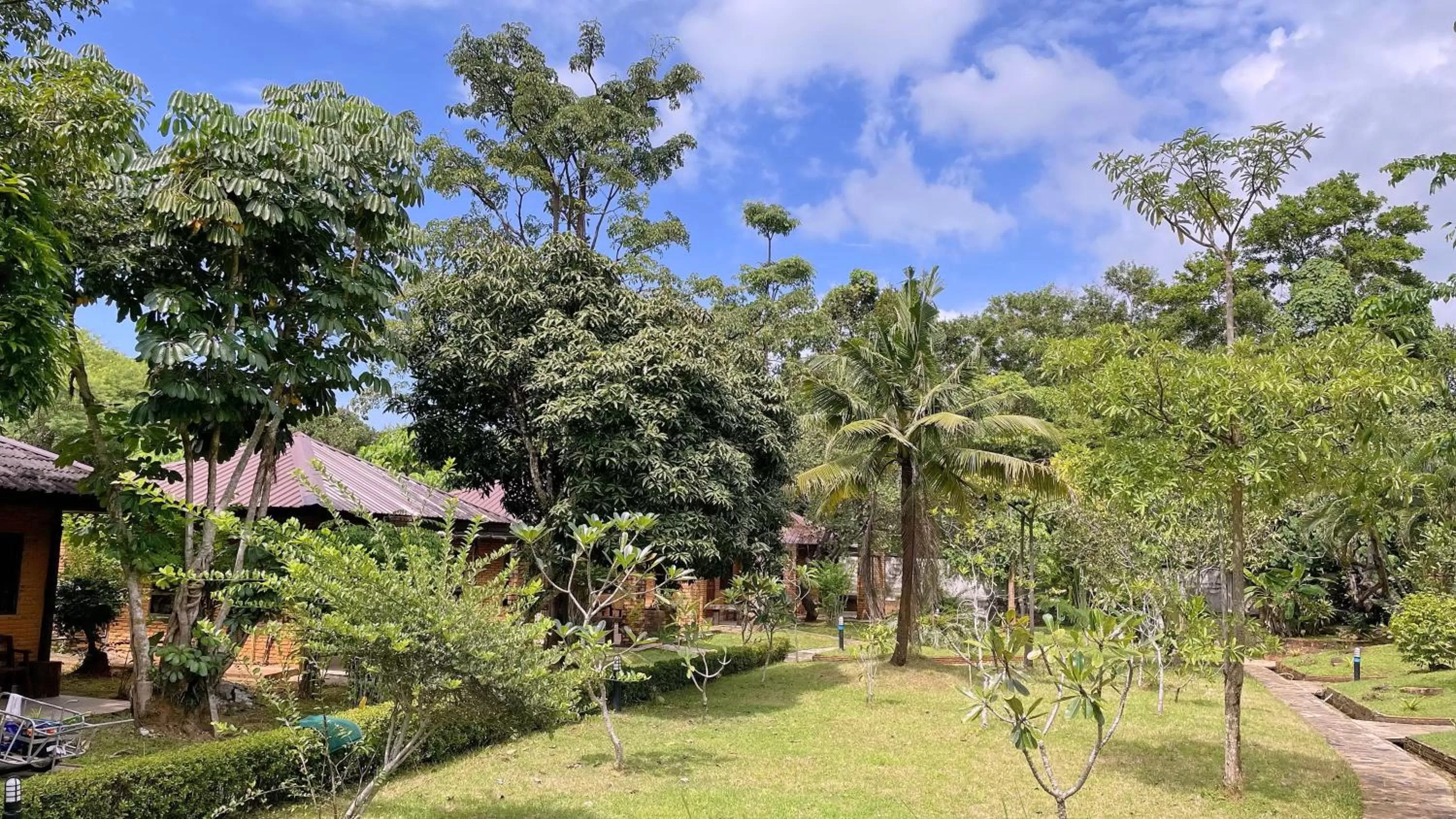 Garden in Doo Dee Boutique Resort by Swiss Chalet