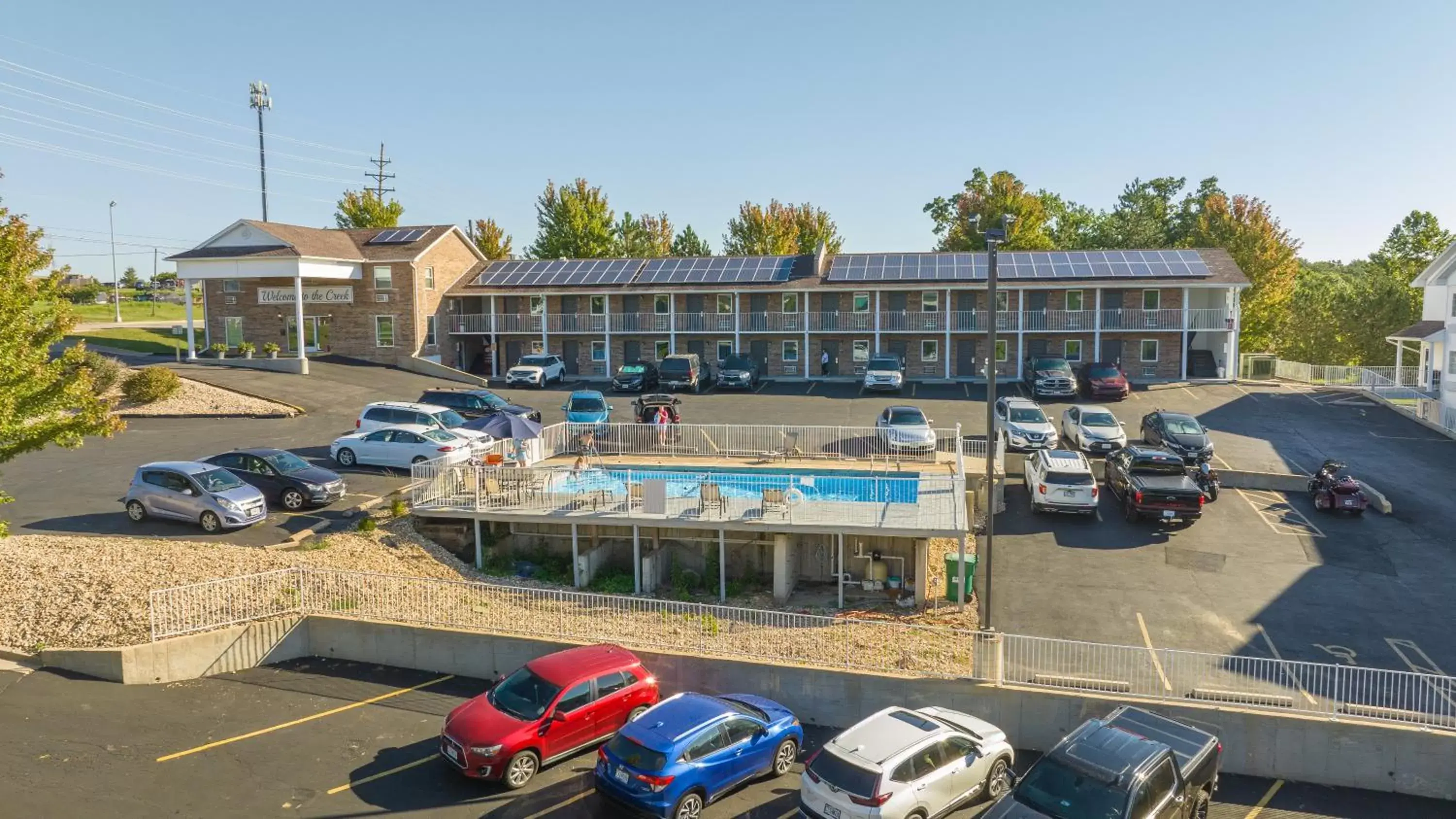 Swimming pool in Schmidt's Creek Hotel Swimming pool in Schmidt's Creek Hotel