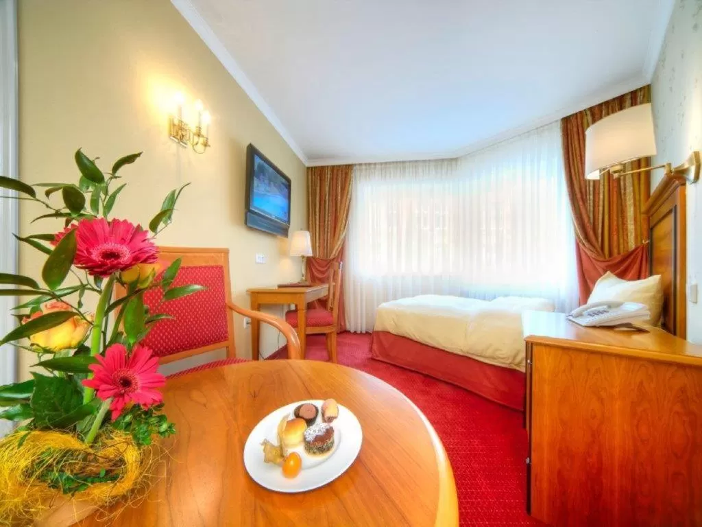 Bed in Trip Inn Hotel Der Adelshof