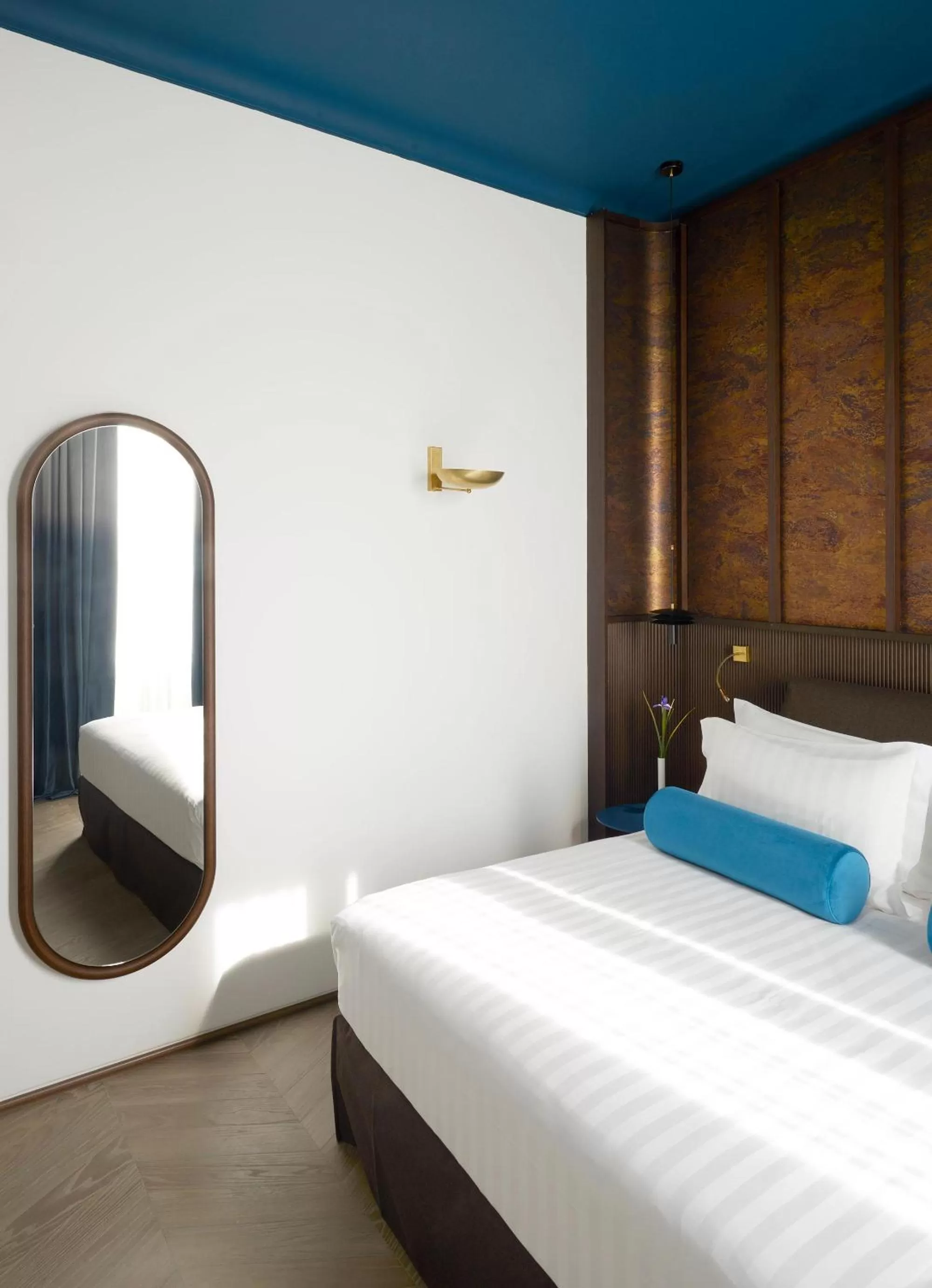 Bed in Palazzo Velabro, a Member of Design Hotels