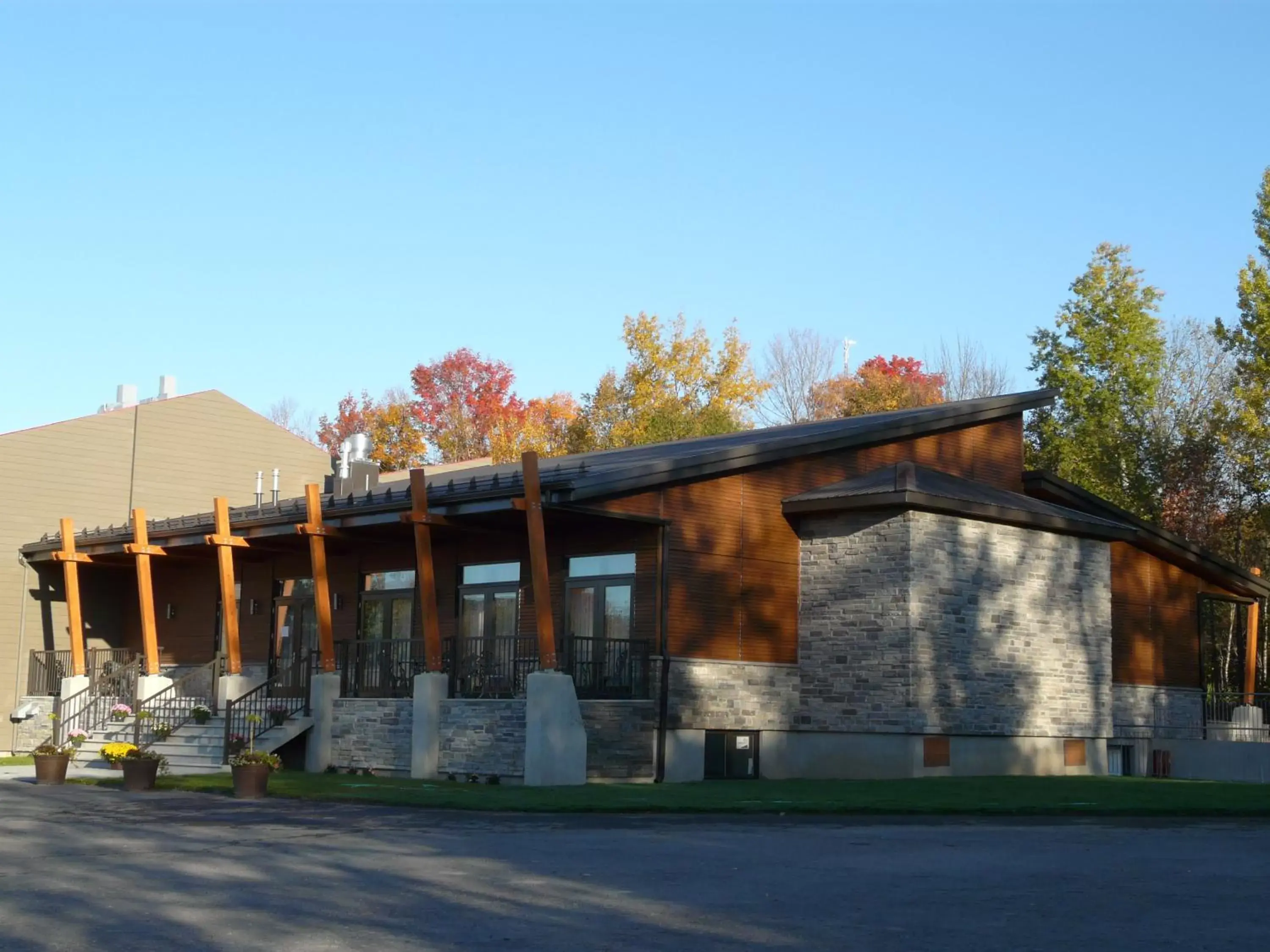 Facade/entrance, Property Building in Auberge des Gallant