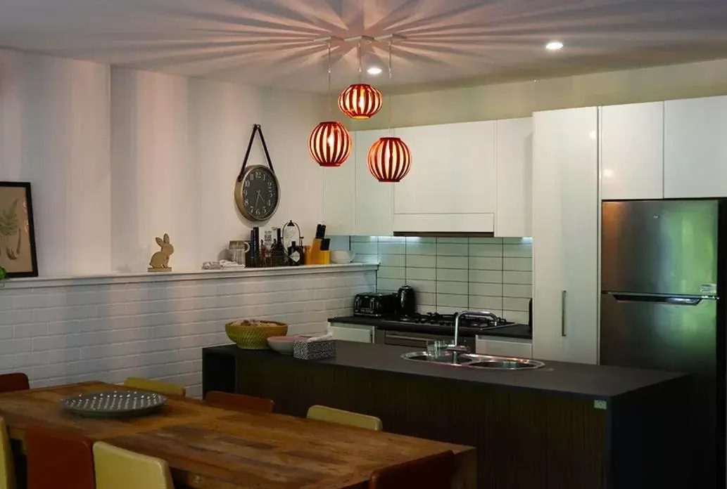 Kitchen or kitchenette, Kitchen/Kitchenette in Byron Butter Factory Apartments